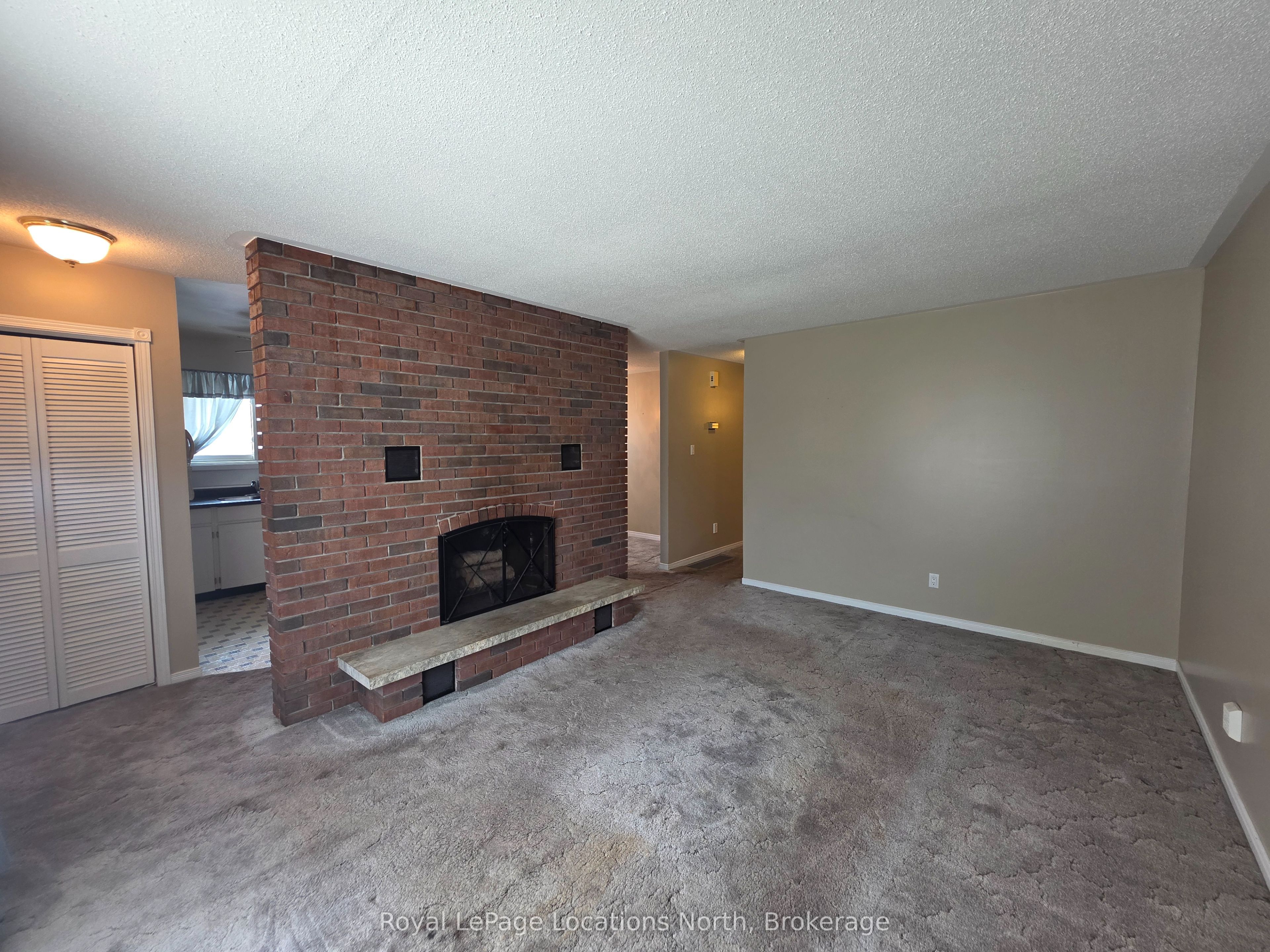 508 Spruce Street, Collingwood, ON L9Y 3H6 photo 3
