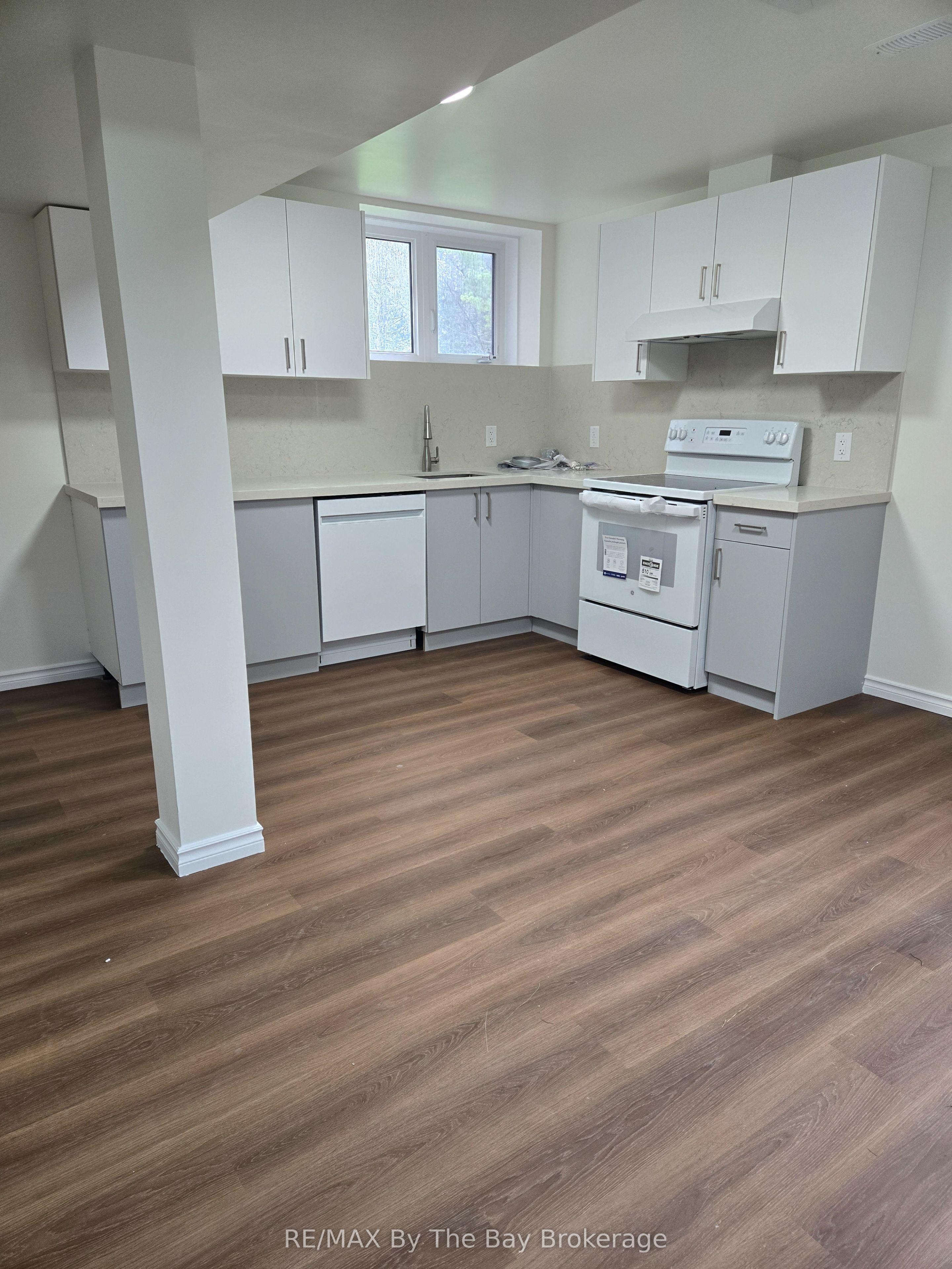 40 Rosanne Drive, Wasaga Beach, ON L9Z 0N3 photo 3