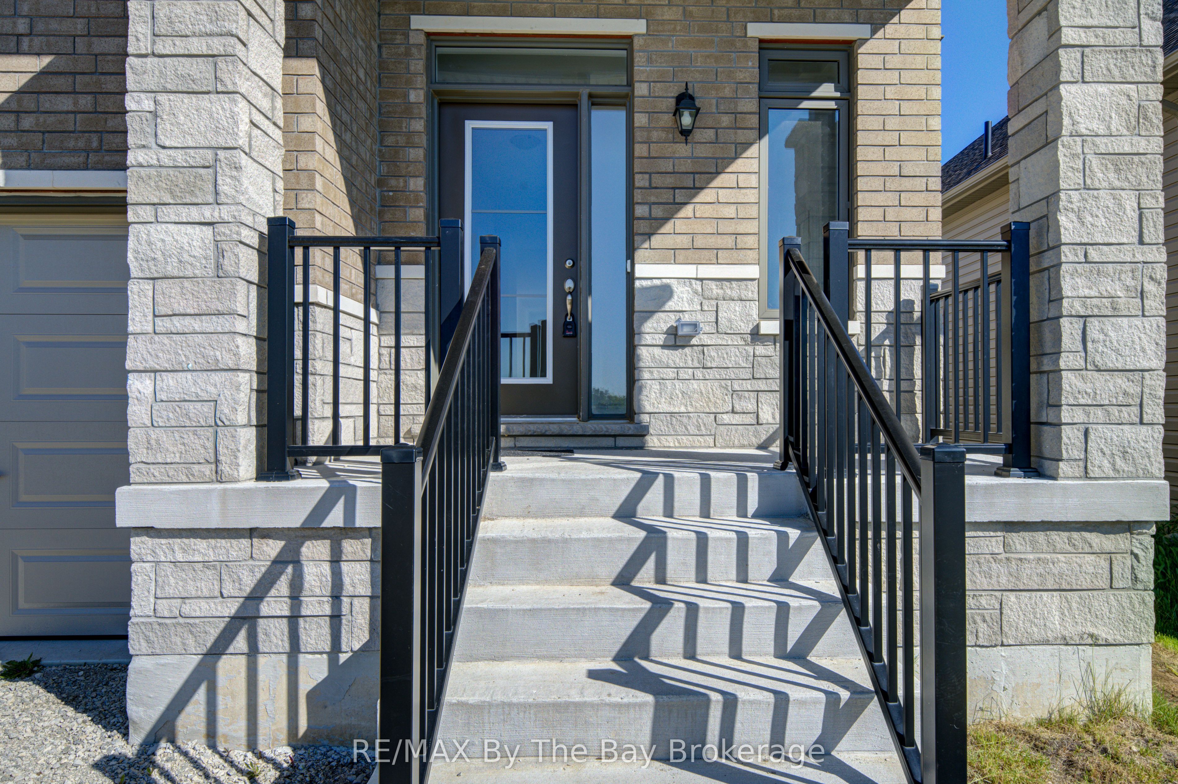 15 Union Boulevard, Wasaga Beach, ON L9Z 0M6 photo 3