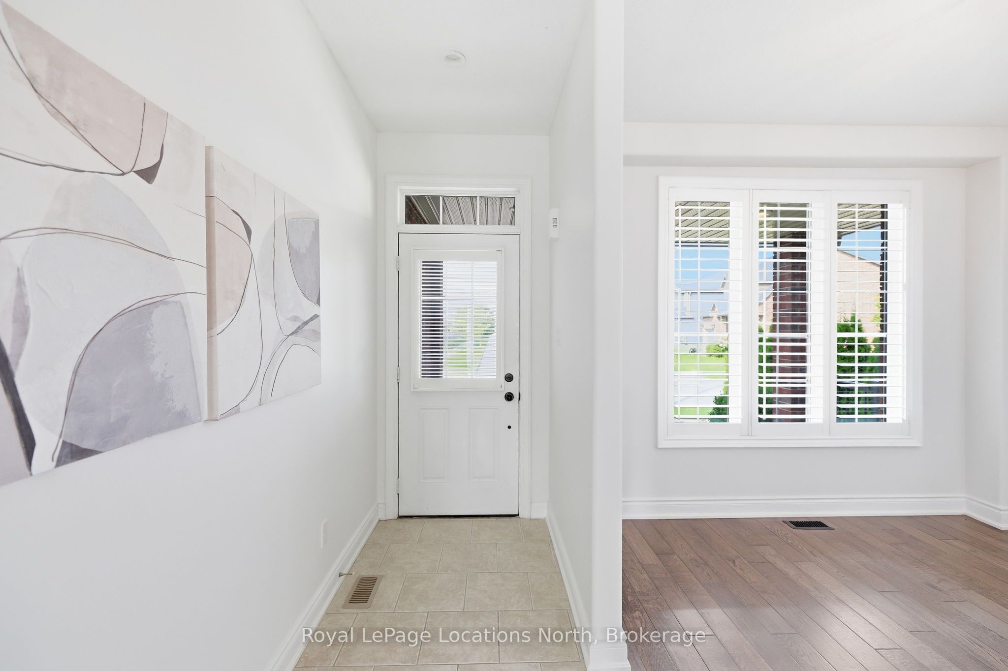 15 Clark Street, Collingwood, ON L9Y 0H9 photo 2