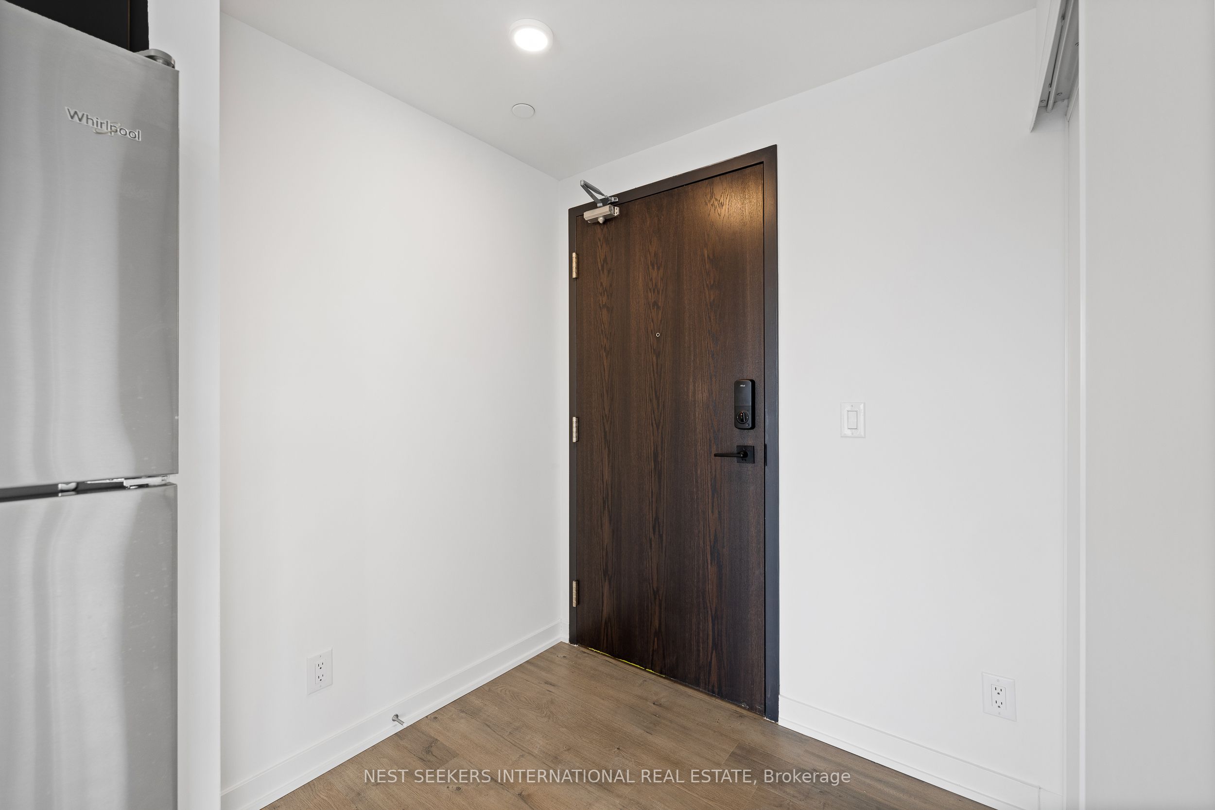 56 Lakeside Terrace 1001, Barrie, ON L4M 7B9 photo 4