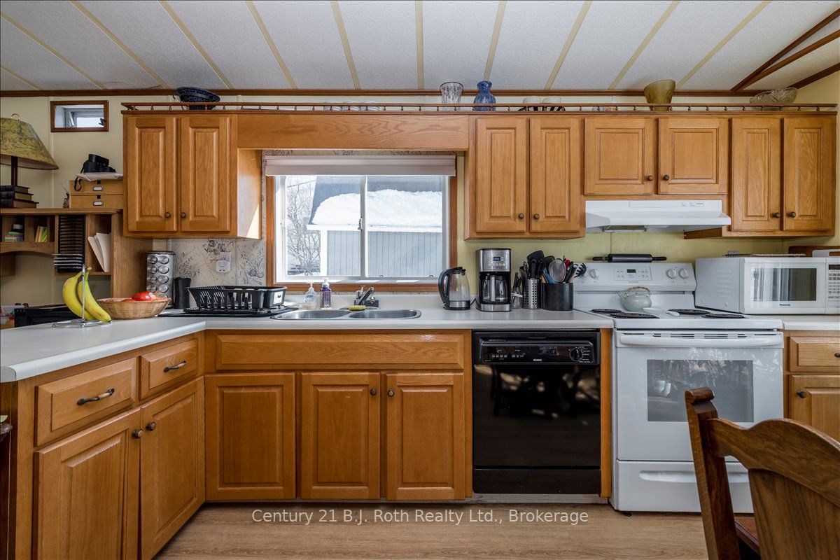 1 Smiths Lane, Midland, ON L4R 0B9 photo 5
