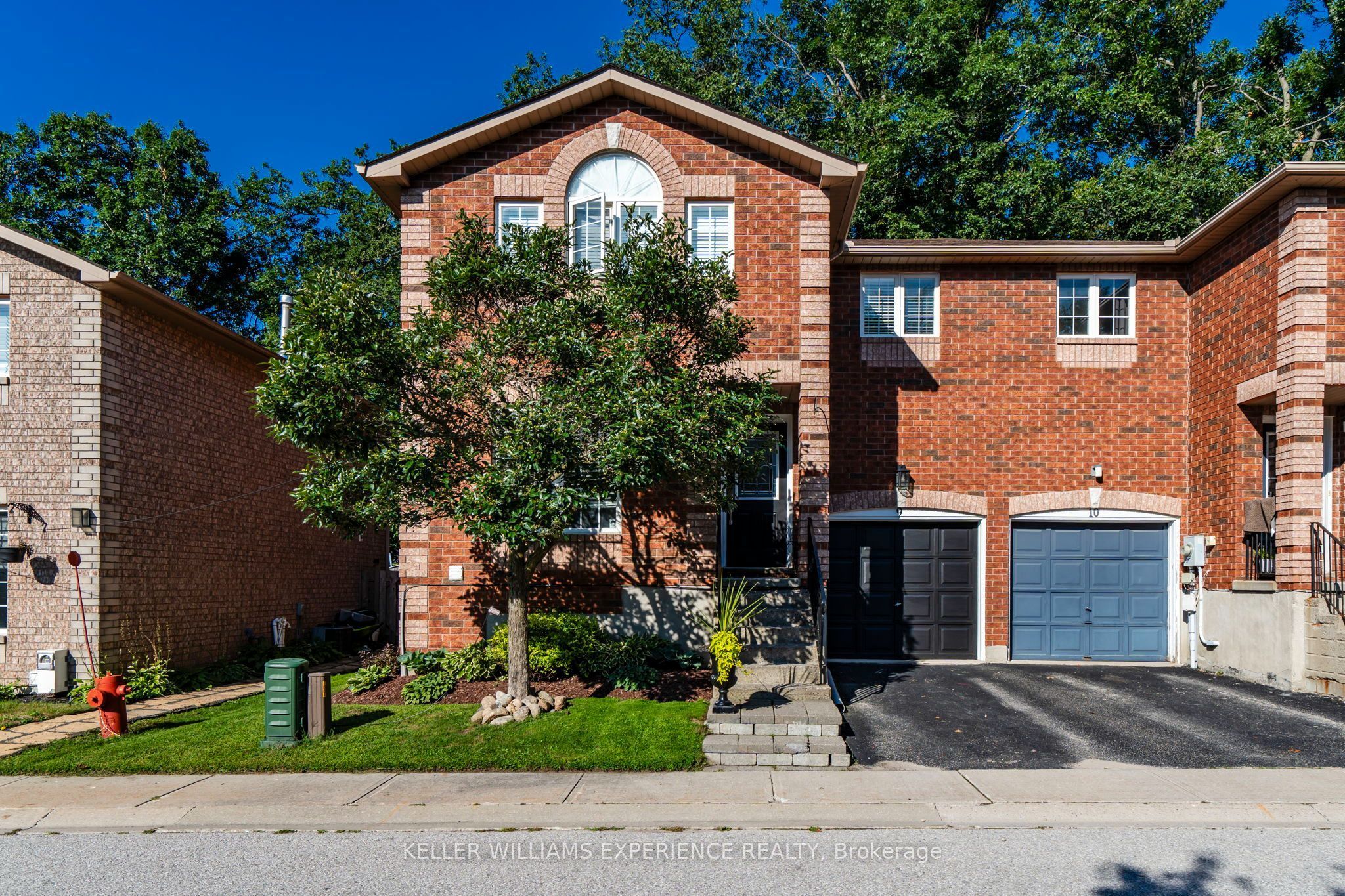 38 Kenwell Crescent 9, Barrie, ON L4N 0Z6 photo 2