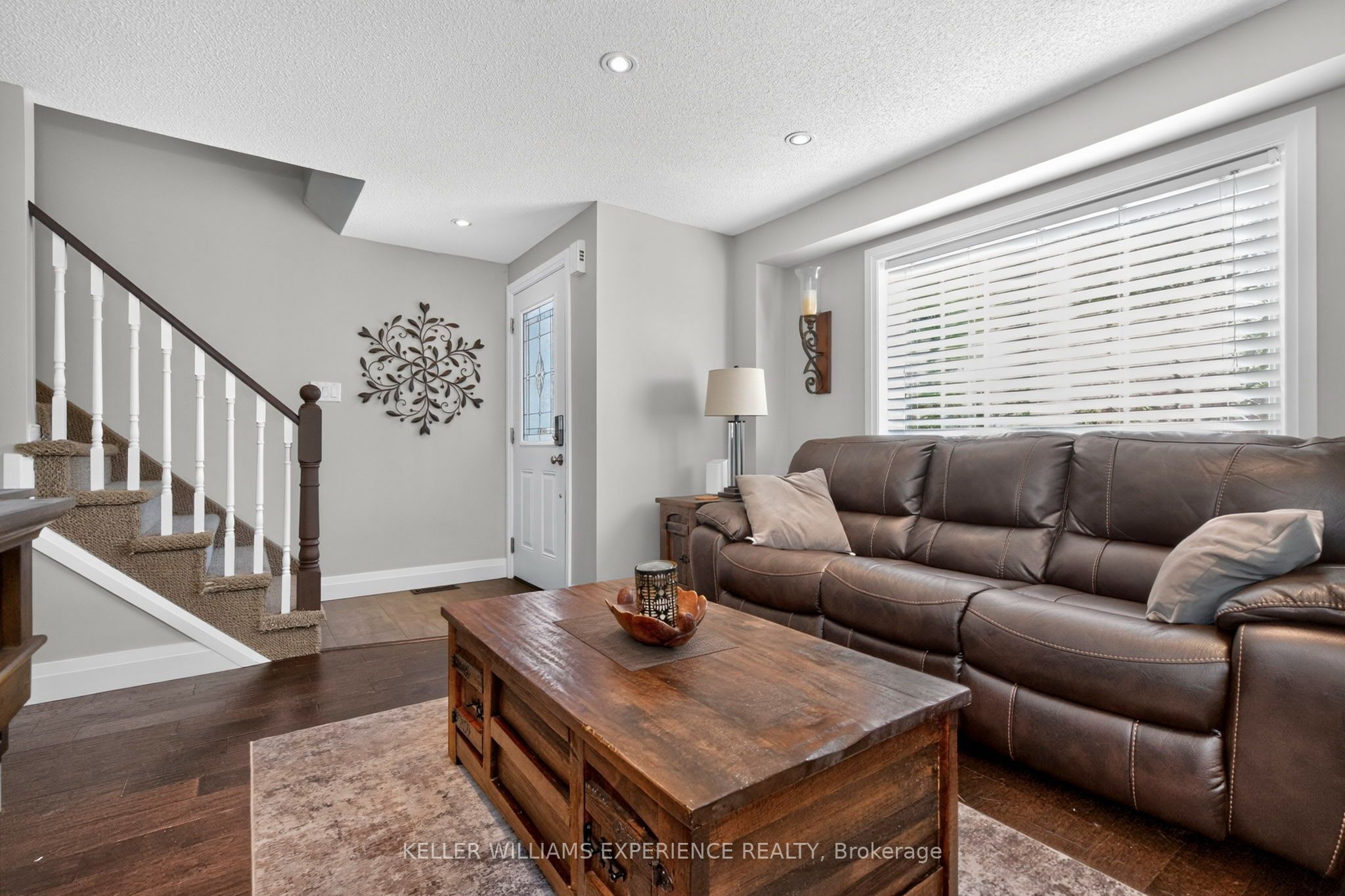 38 Kenwell Crescent 9, Barrie, ON L4N 0Z6 photo 4
