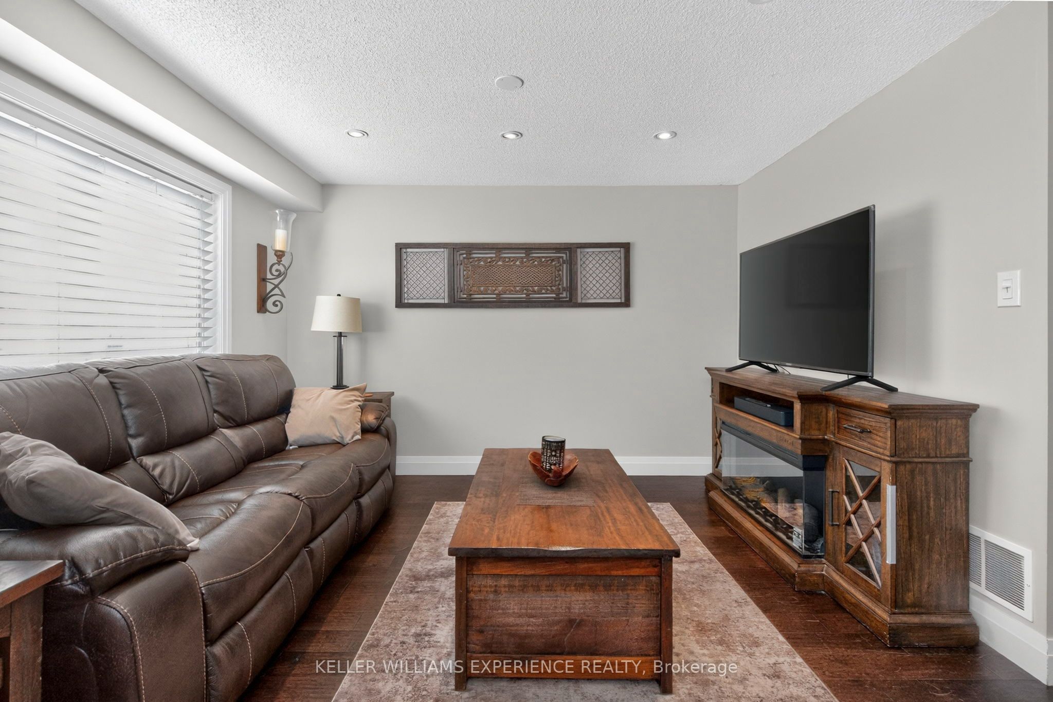 38 Kenwell Crescent 9, Barrie, ON L4N 0Z6 photo 5