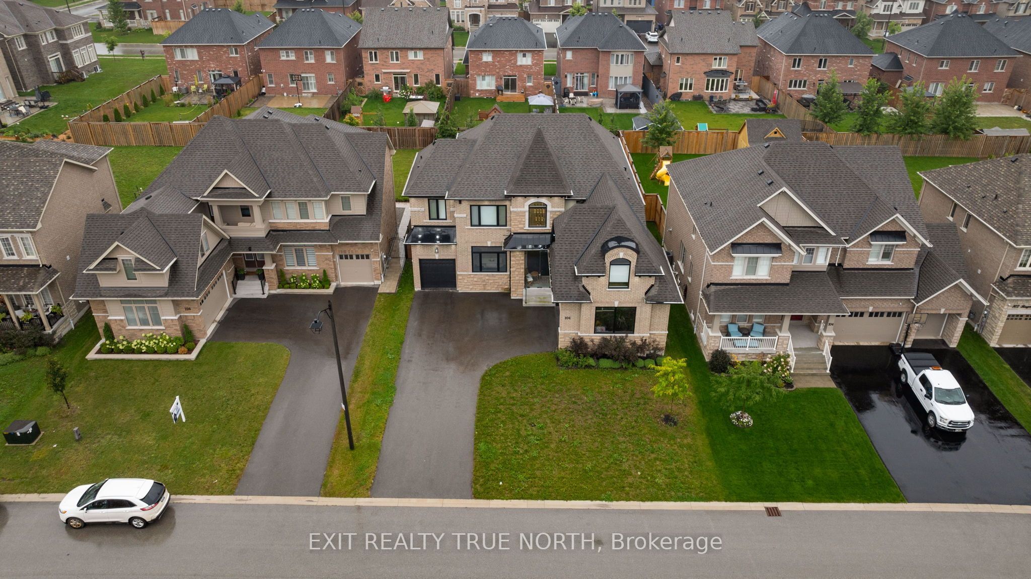 106 Rugman Crescent, Springwater, ON L9X 2A5 photo 3