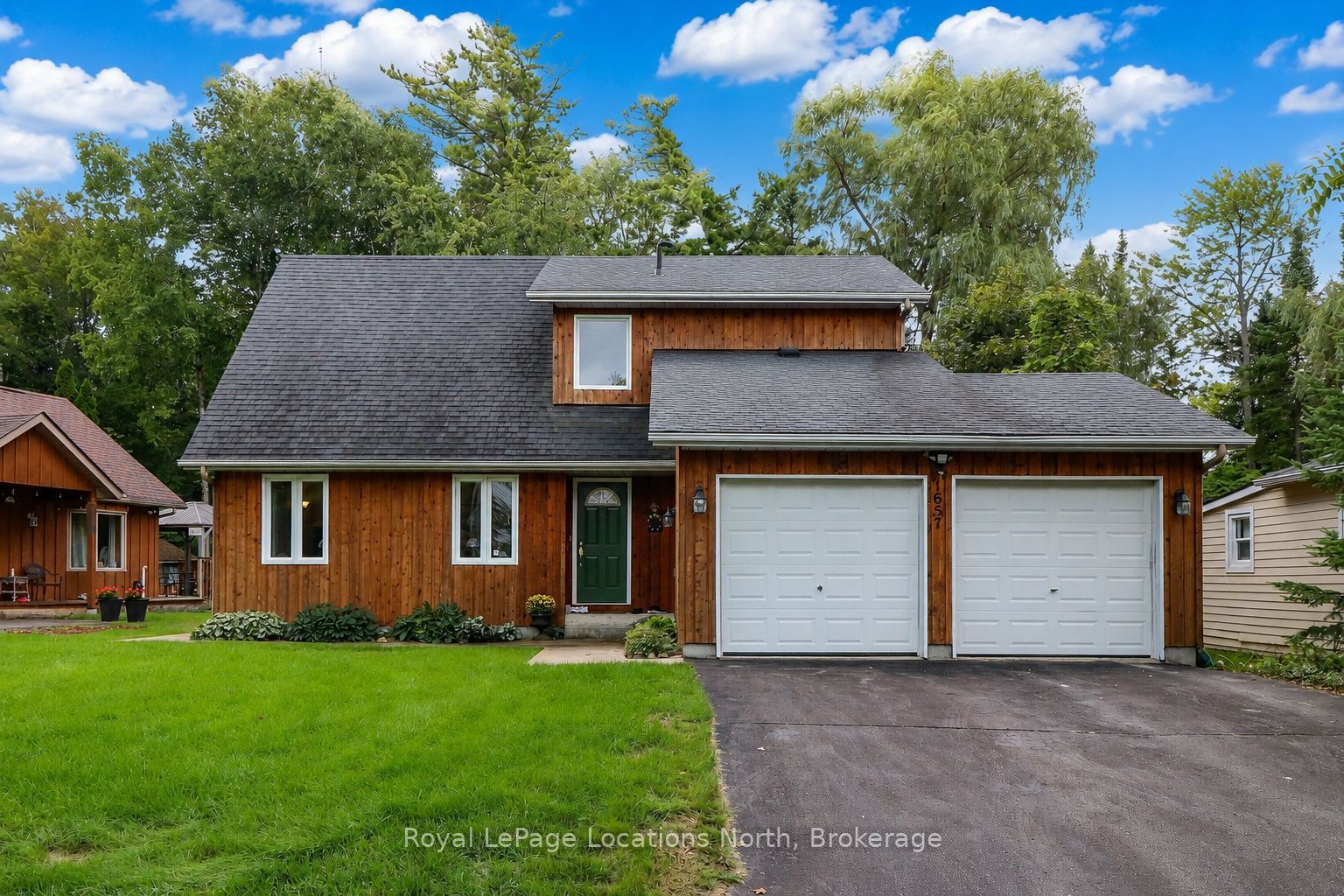 1657 Shore Lane, Wasaga Beach, ON L9Z 1W4