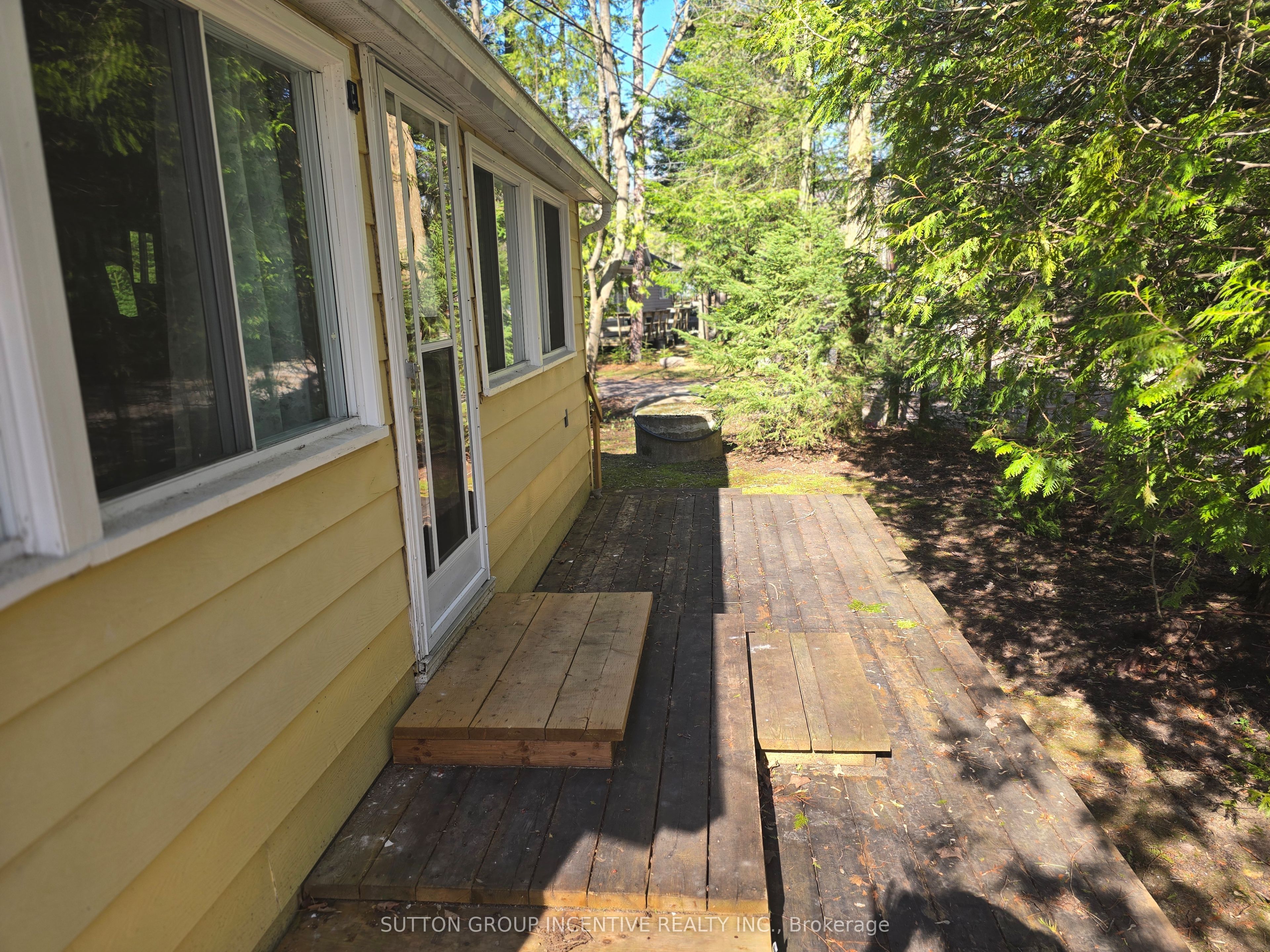 18 Harras Avenue, Tiny, ON L0L 2J0 photo 5