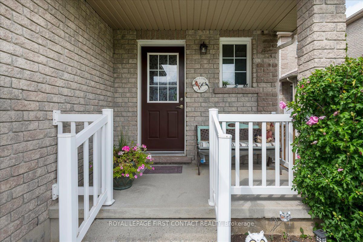 28 Pass Court, Barrie, ON L4N 5R9 photo 3
