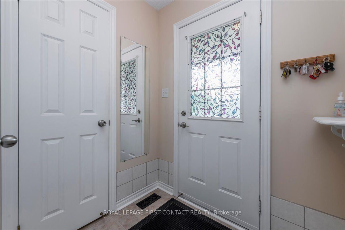 28 Pass Court, Barrie, ON L4N 5R9 photo 4