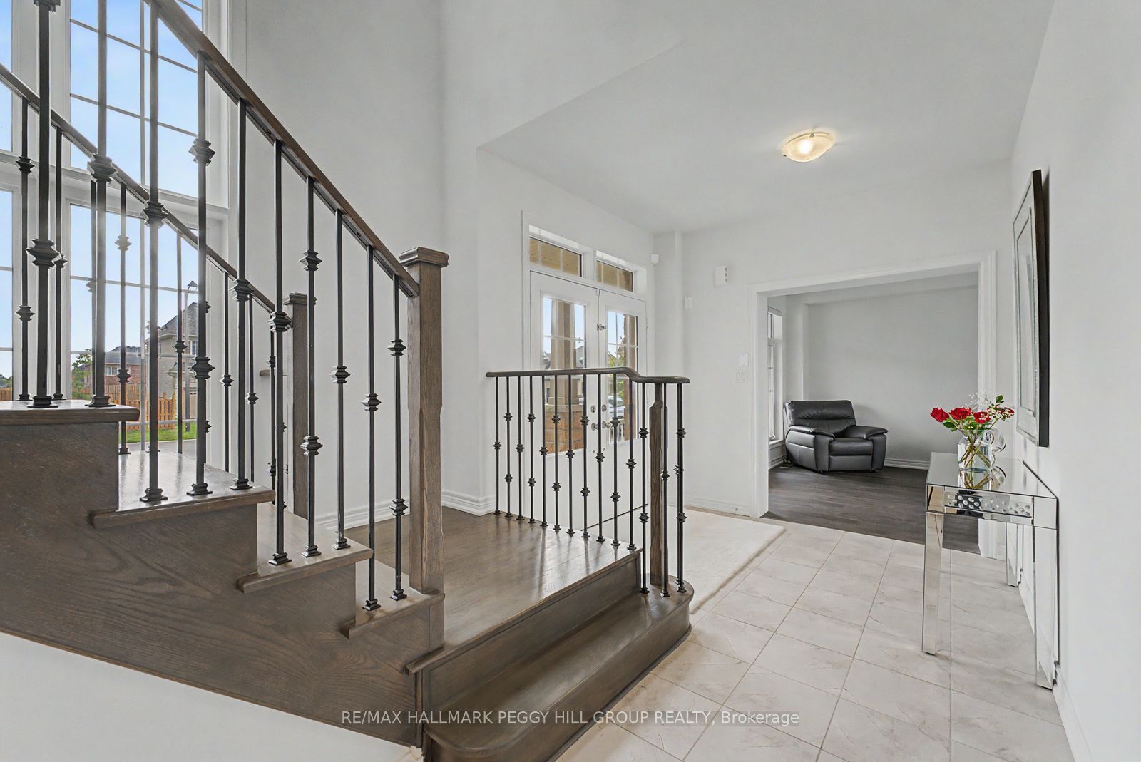 113 Rugman Crescent, Springwater, ON L9X 2A5 photo 3
