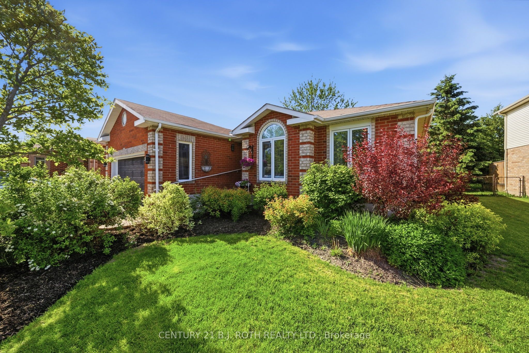300 CUNDLES Road W, Barrie, ON L4N 7C9 photo 2