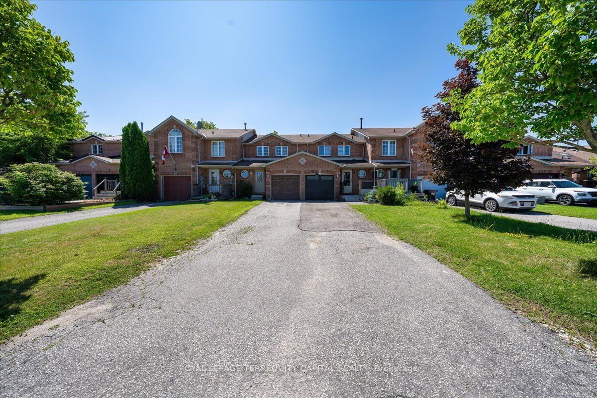 9 Seymour Crescent, Barrie, ON L4N 8N4 photo 2