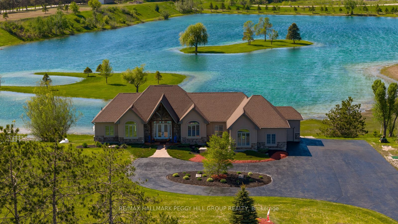 1372 Division Road E, Severn, ON L3V 0X8