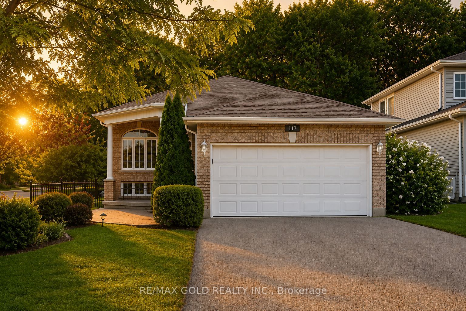 117 Wawinet Street, Midland, ON L4R 5A9