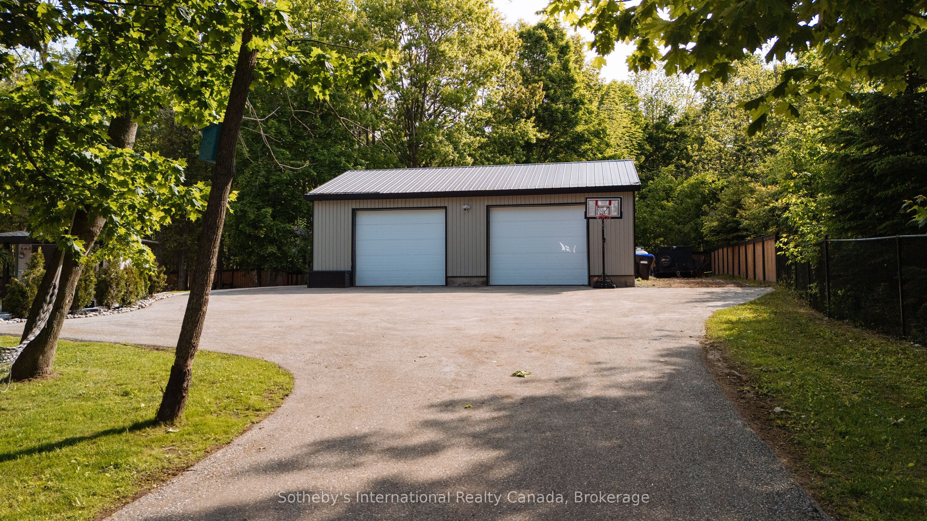 129 Bass Line, Oro-Medonte, ON L3V 0J9 photo 2
