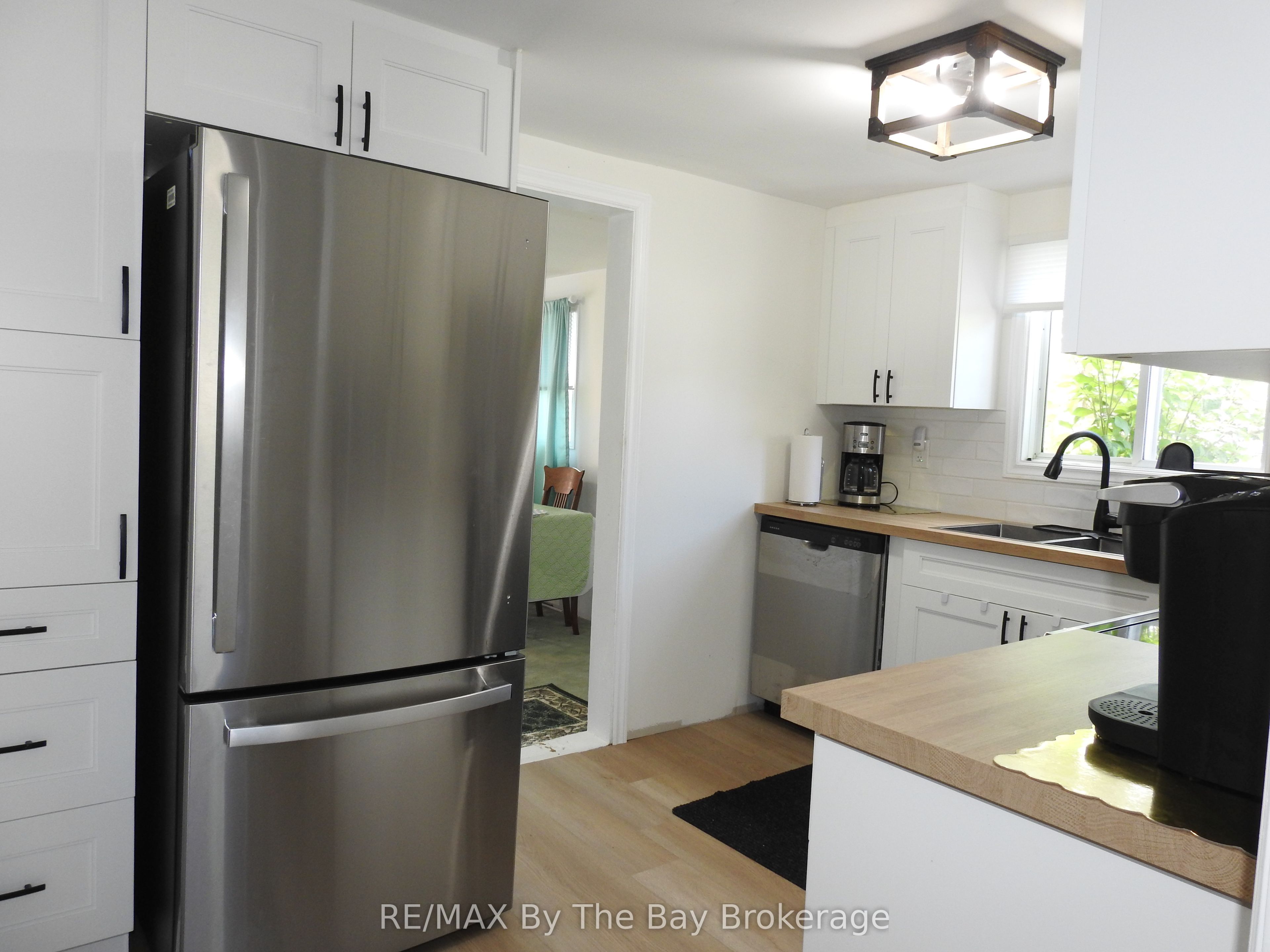 1345 Mosley Street, Wasaga Beach, ON L9Z 2C7 photo 3