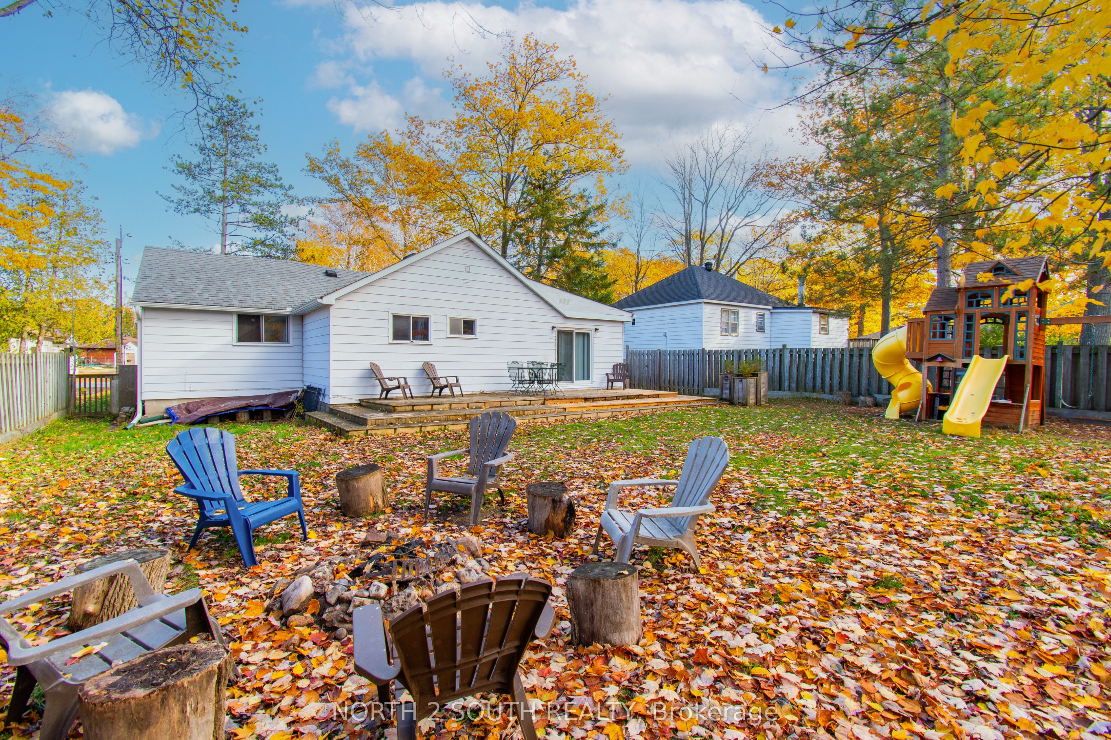 98 33rd Street N, Wasaga Beach, ON L9Z 2B9 photo 4