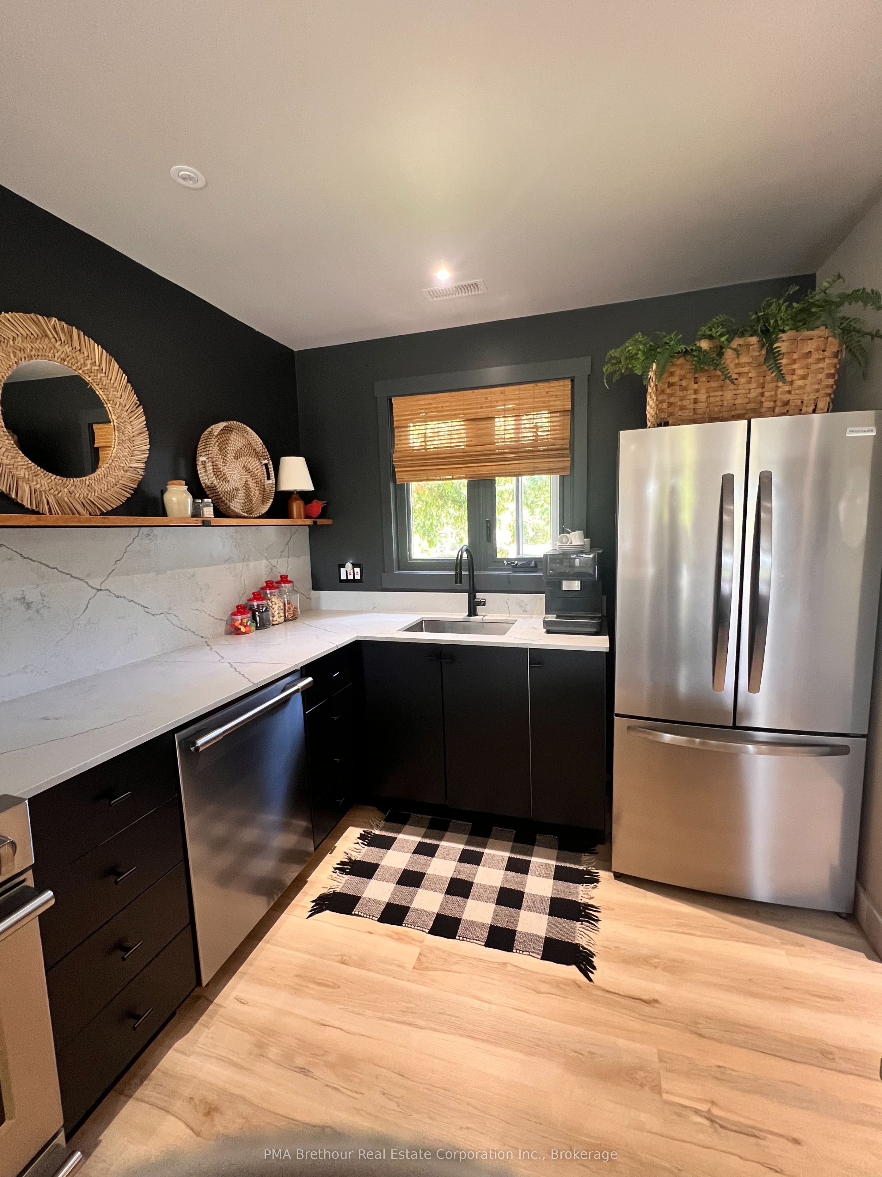 152 Escarpment Crescent 12, Collingwood, ON L9Y 5B4 photo 4