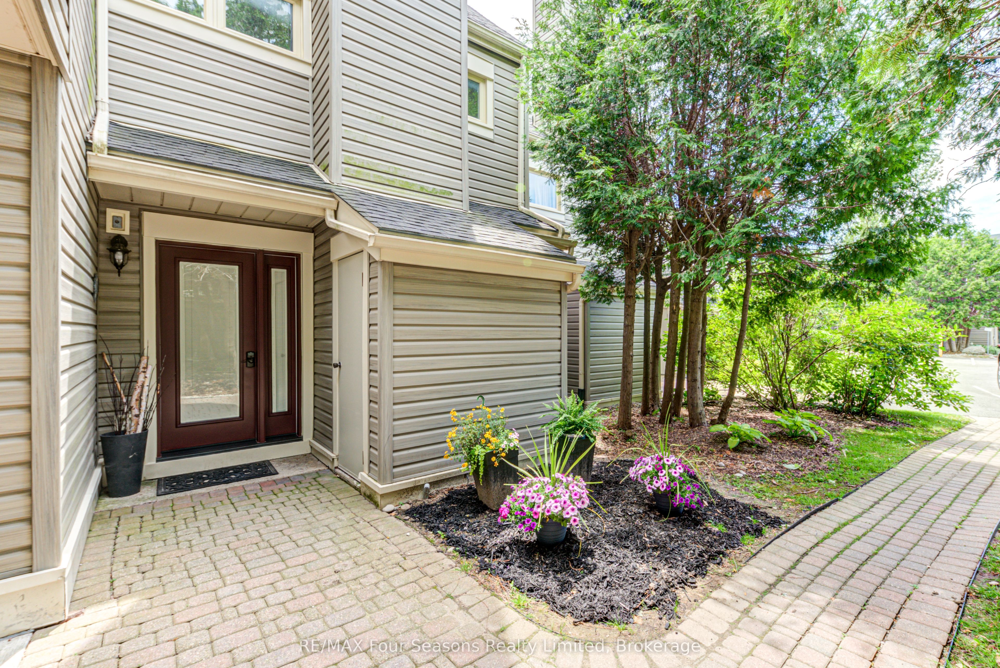 471 Oxbow Crescent, Collingwood, ON L9Y 5B4 photo 2