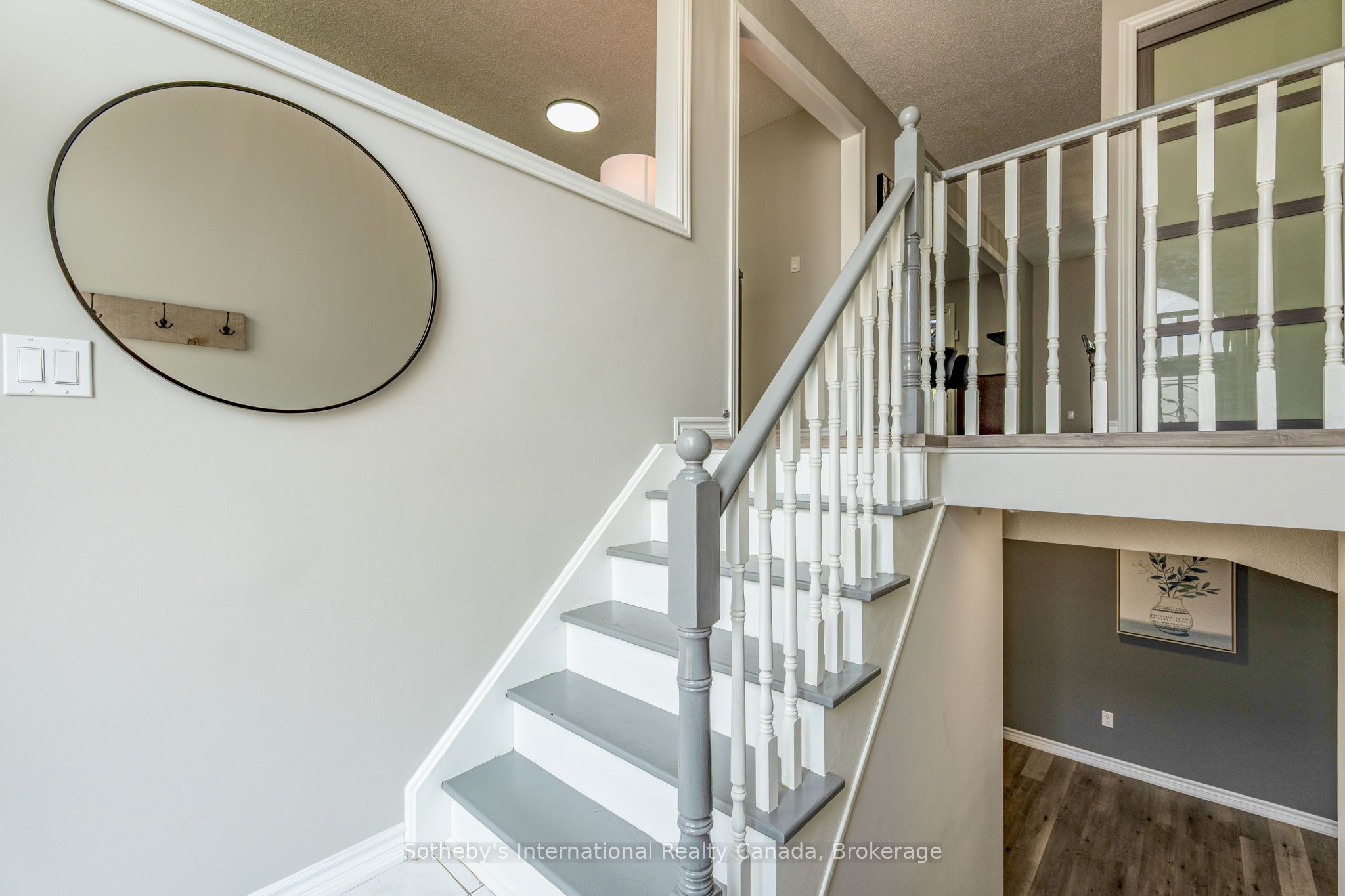 53 Royal Beech Drive, Wasaga Beach, ON L9Z 1H3 photo 4