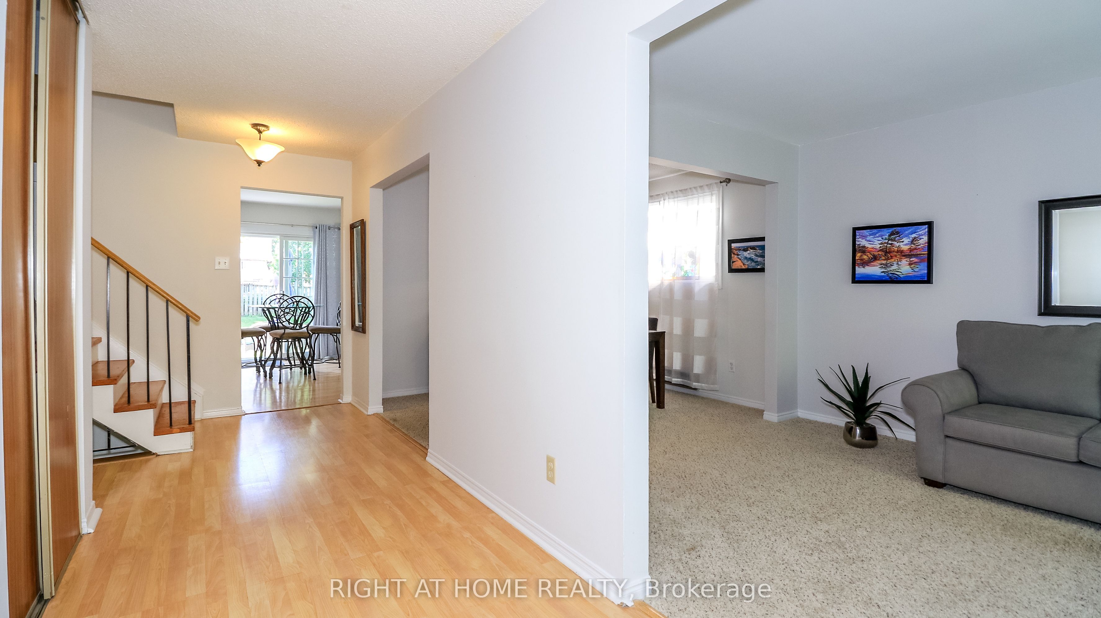 70 Kinzie Lane, Barrie, ON L4M 5Z8 photo 3