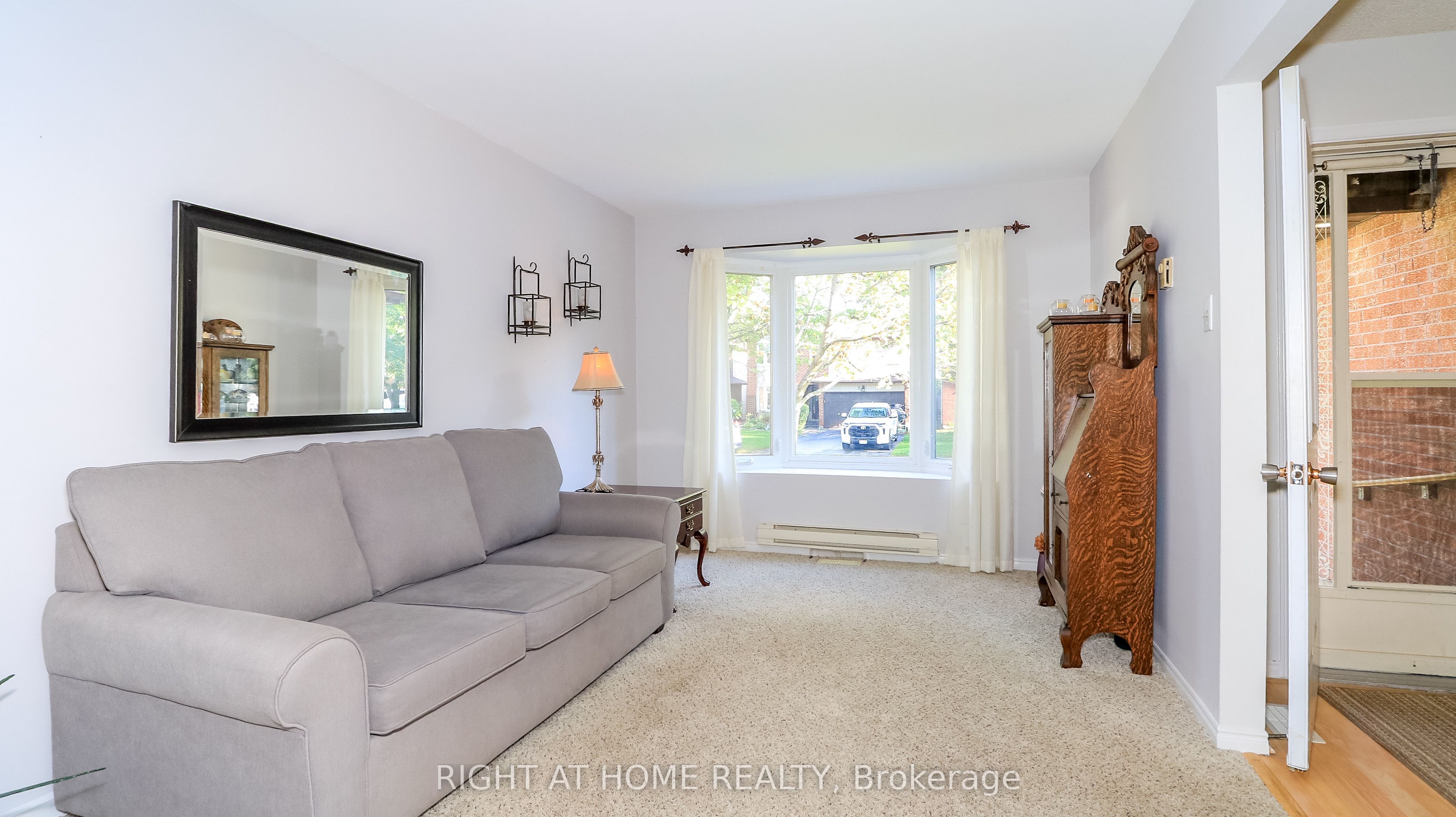 70 Kinzie Lane, Barrie, ON L4M 5Z8 photo 4