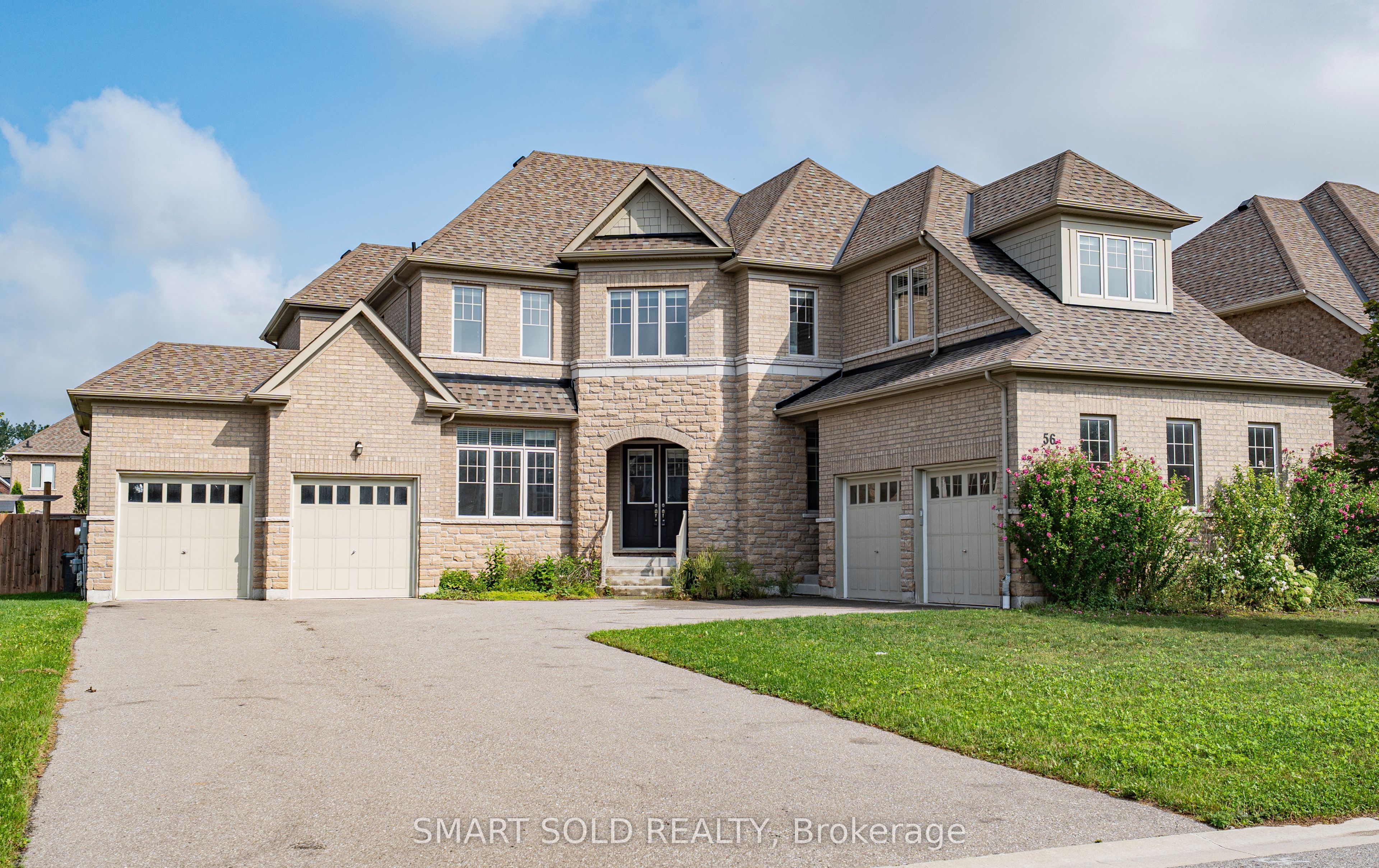56 Redmond Crescent, Springwater, ON L9X 2A2