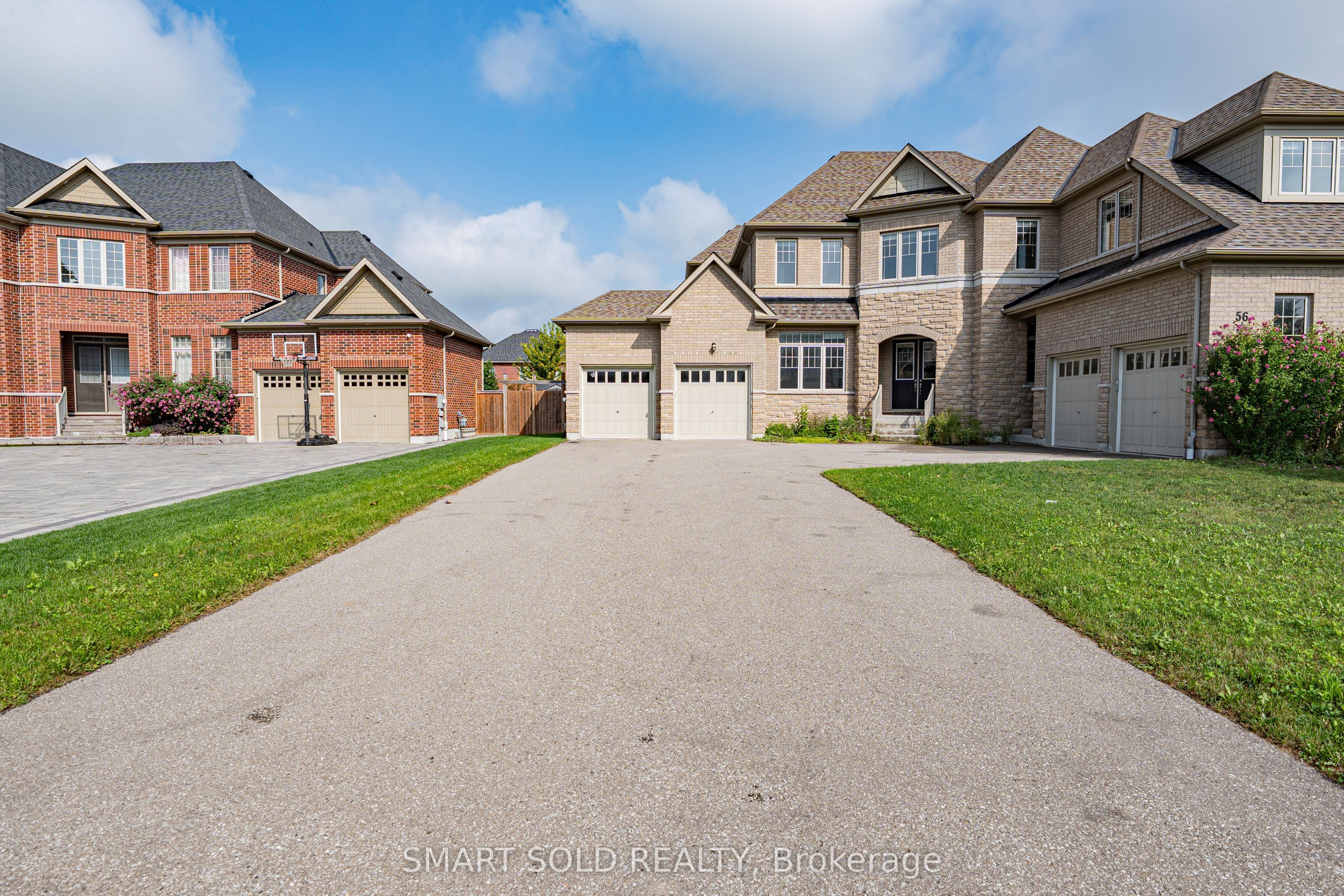 56 Redmond Crescent, Springwater, ON L9X 2A2 photo 2