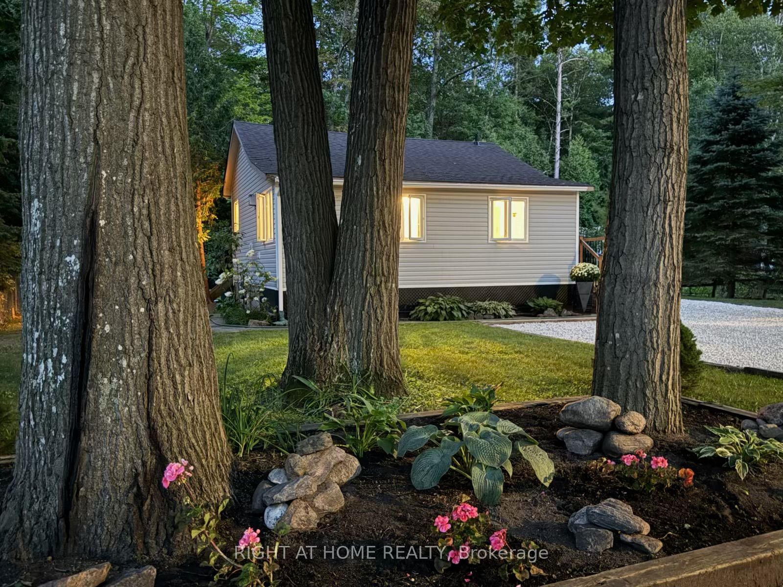 605 Oxbow Park Drive, Wasaga Beach, ON L9Z 2T9