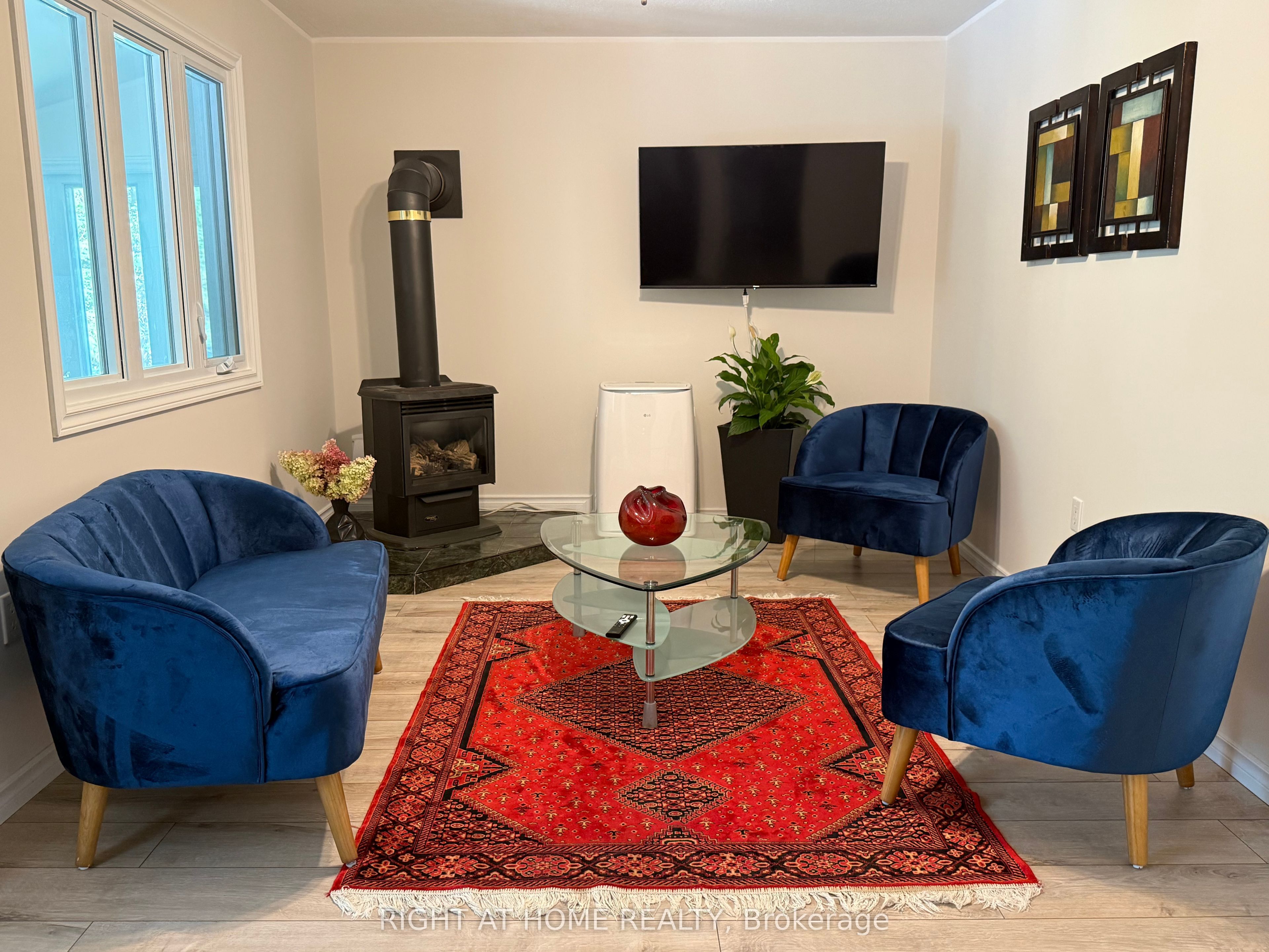 605 Oxbow Park Drive, Wasaga Beach, ON L9Z 2T9 photo 5