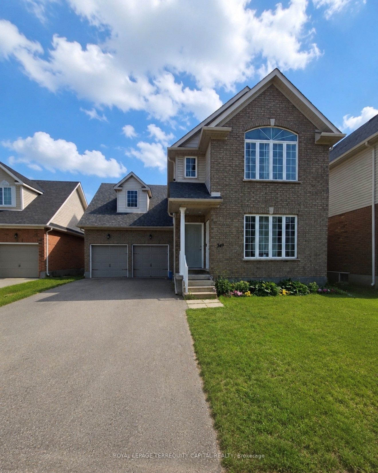 349 Edgehill Drive B, Barrie, ON L4N 9X5