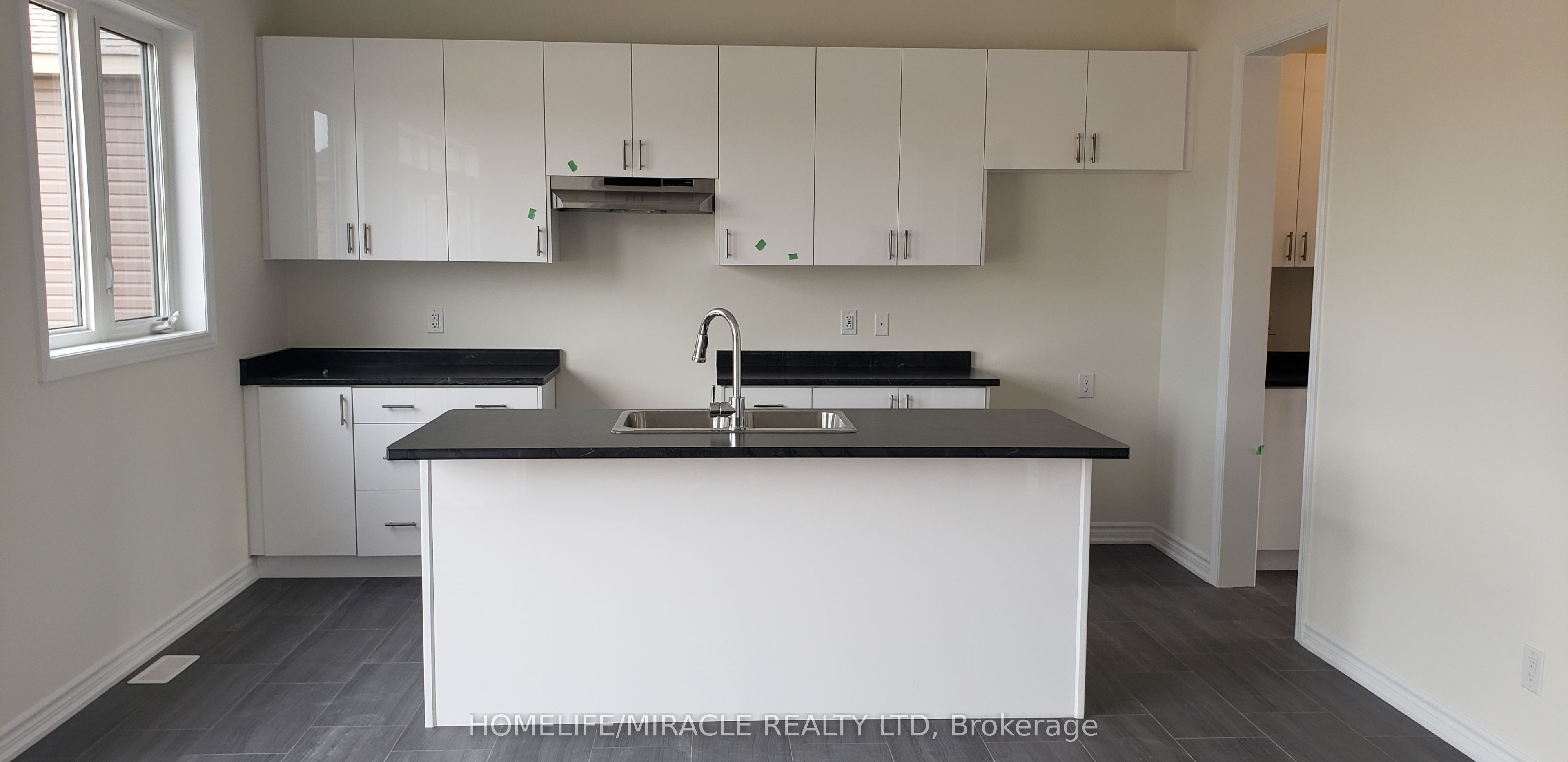 178 Ramblewood Drive, Wasaga Beach, ON L9Z 0L6 photo 2