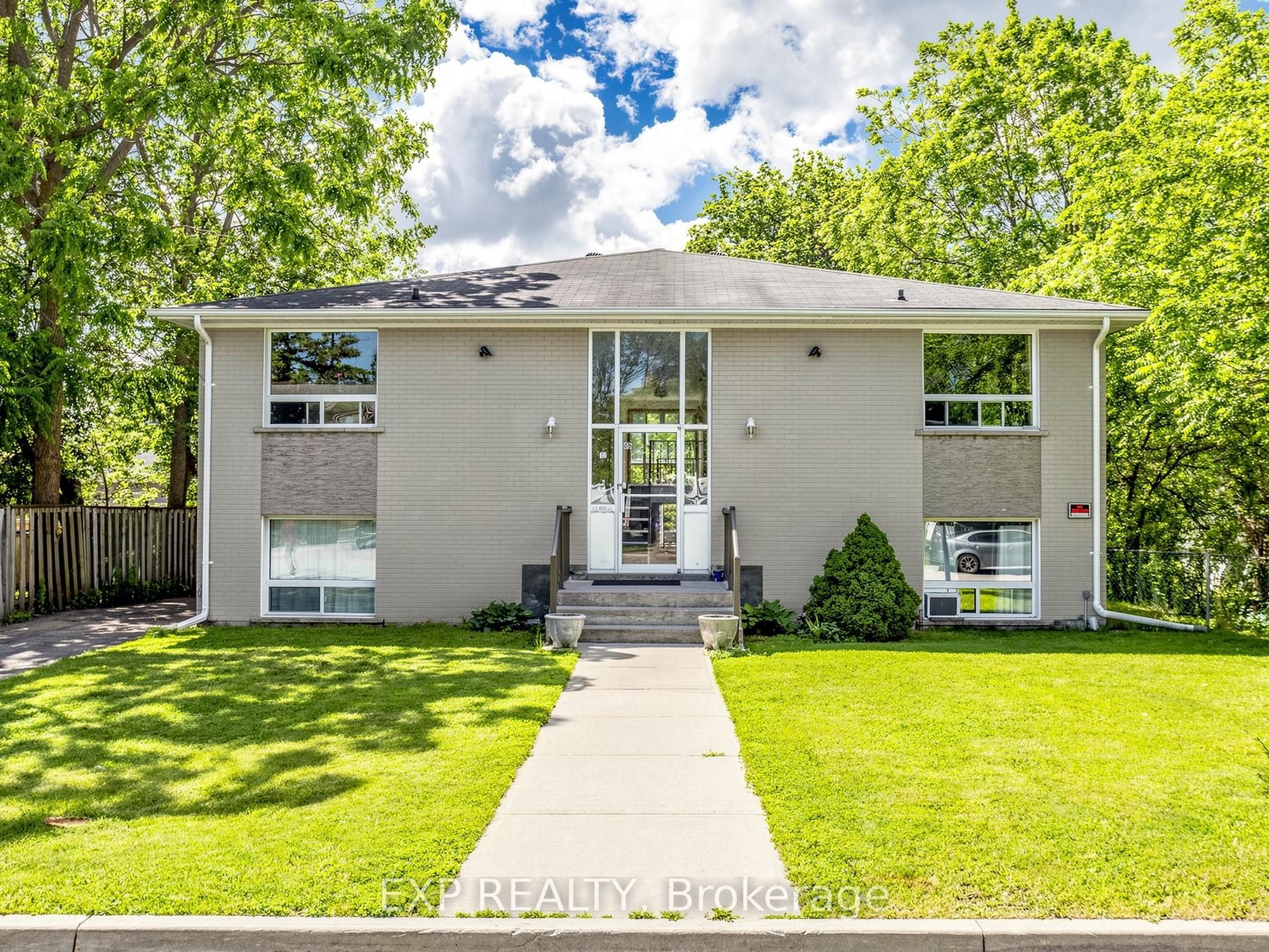 89 Donald Street, Barrie, ON L4N 1E6