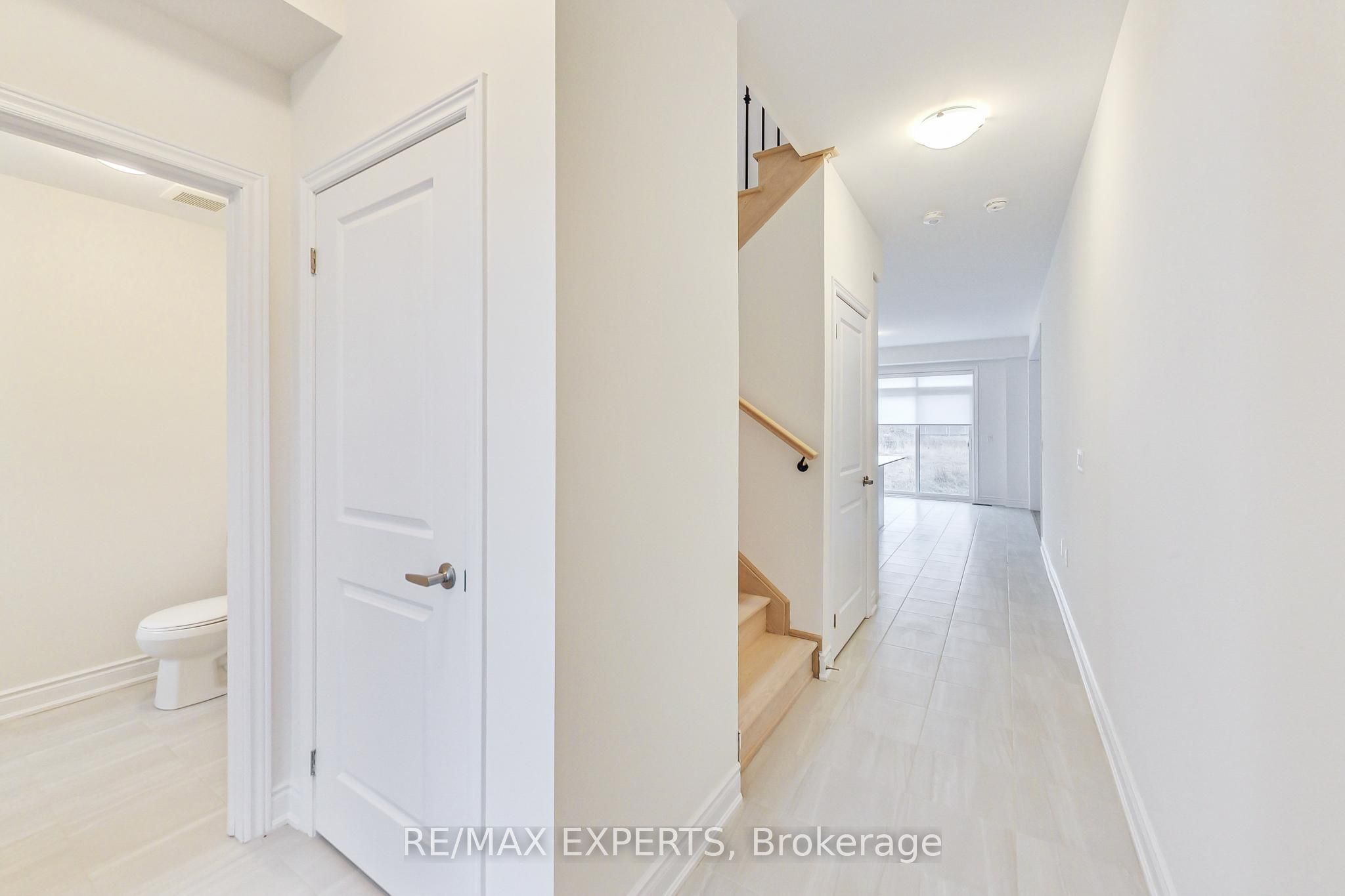 62 Season Crescent, Wasaga Beach, ON L9Z 0M5 photo 3