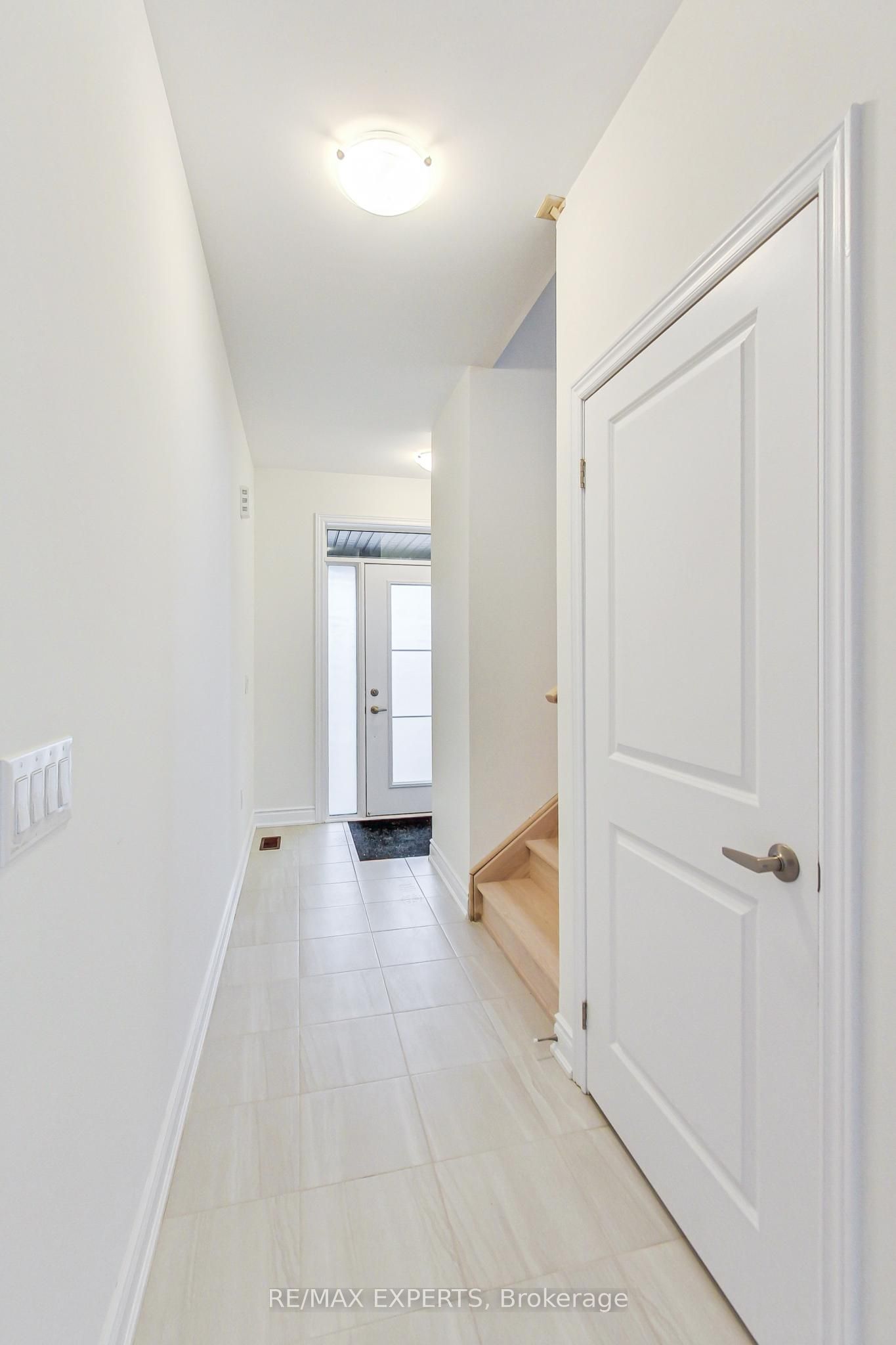 62 Season Crescent, Wasaga Beach, ON L9Z 0M5 photo 4