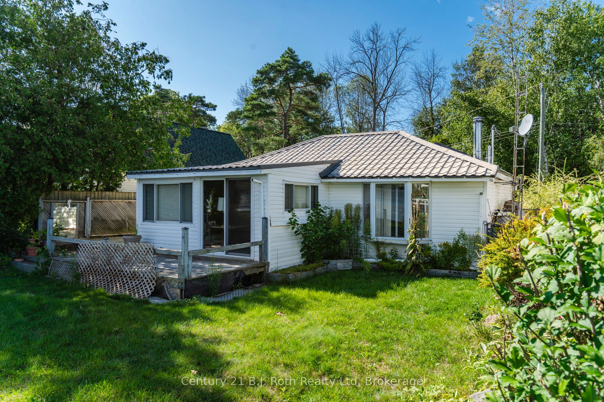 15 Bow Road, Tiny, ON L9M 0B3 photo 2