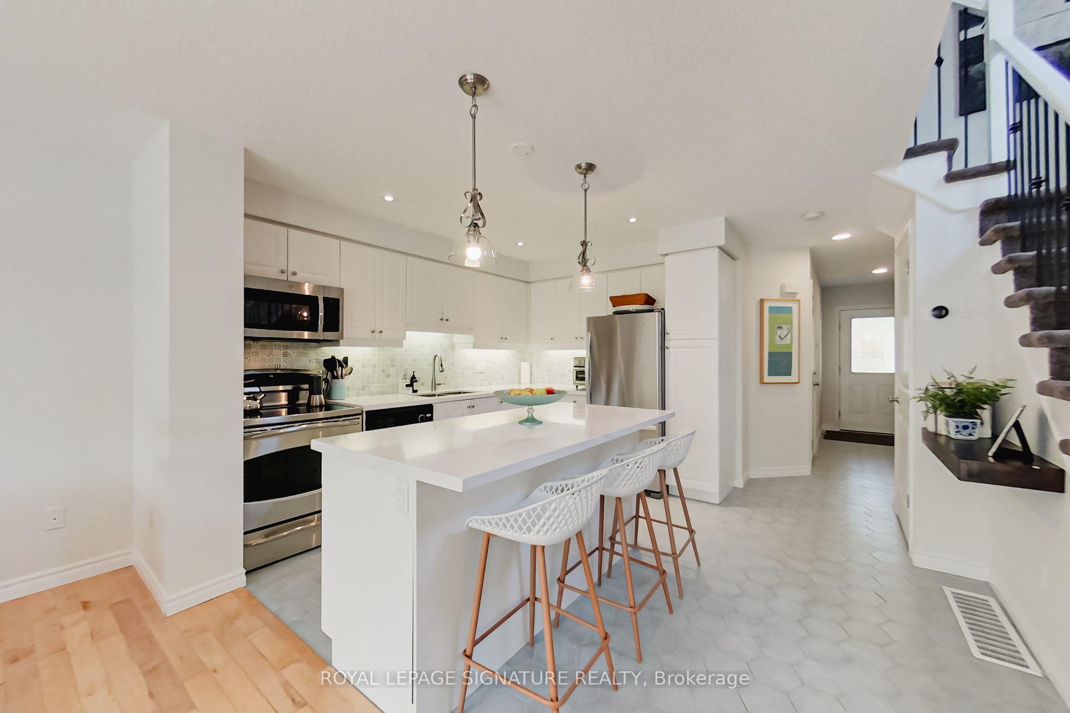 23 Silver Glen Boulevard, Collingwood, ON L9Y 0G9 photo 5
