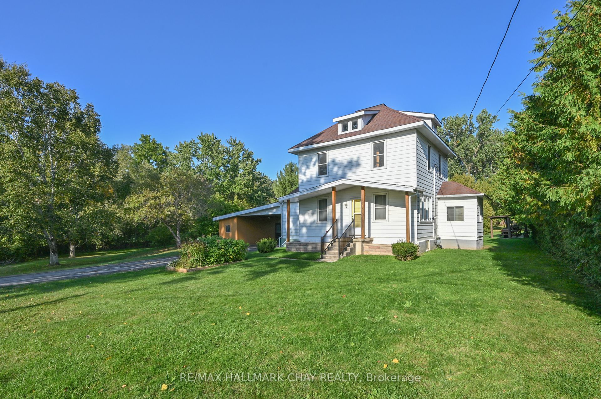 213 Dominion Drive, Clearview, ON L0M 1S0 photo 3