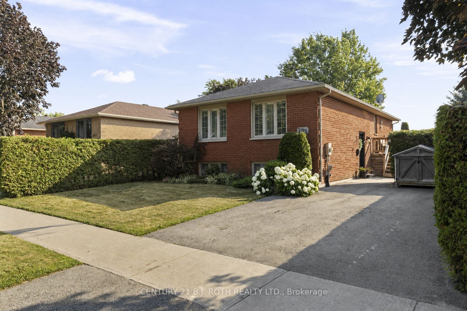305 Park Street, Orillia, ON L3V 7R6 photo 2