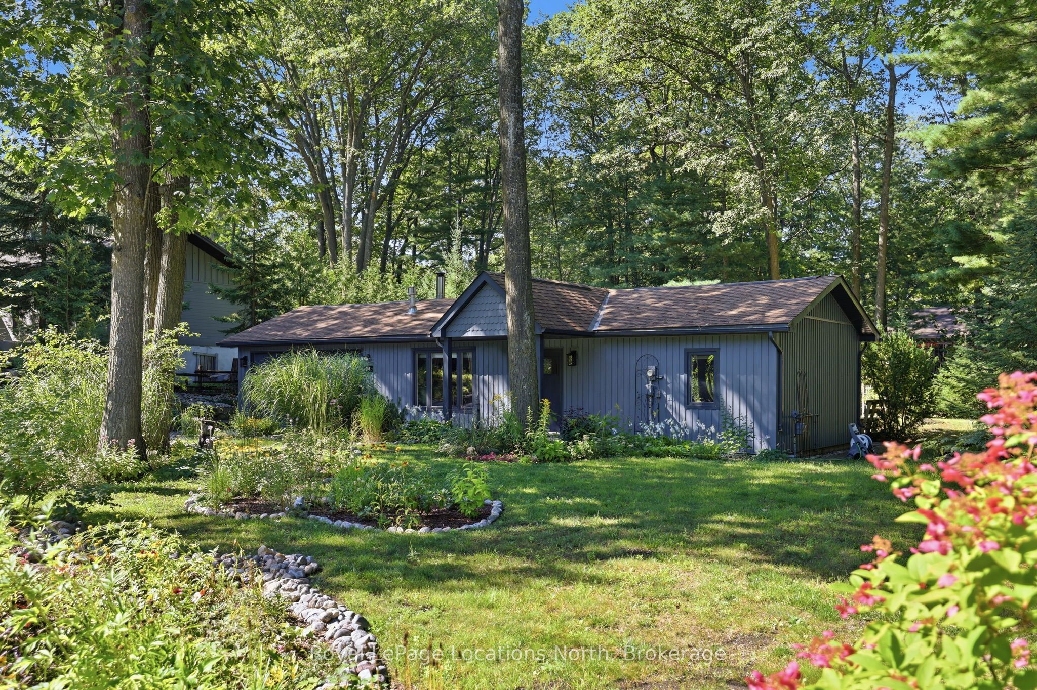 188 39TH Street S, Wasaga Beach, ON L9Z 1S3