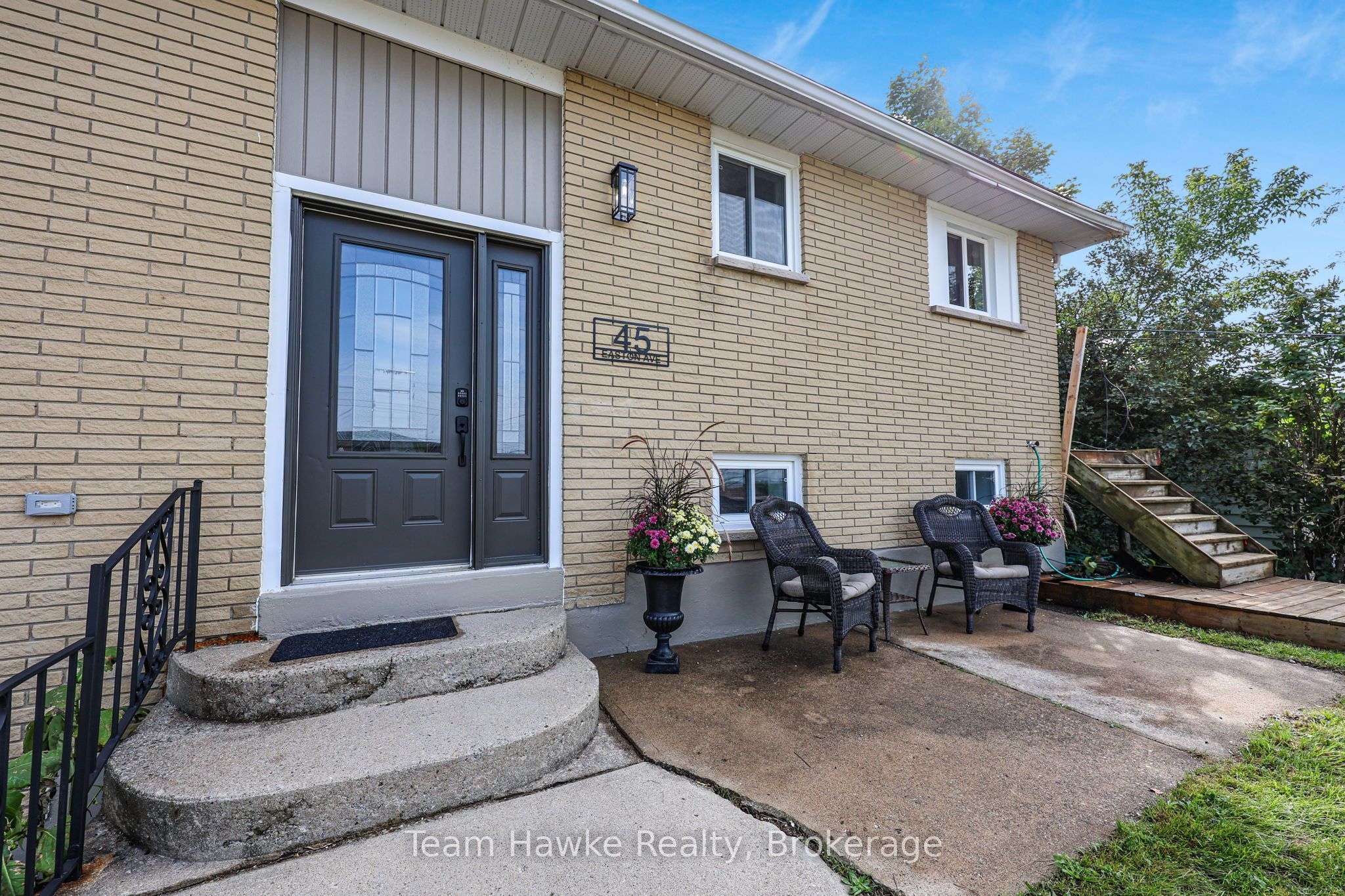 45 Easton Avenue, Tay, ON L0K 1R0 photo 3