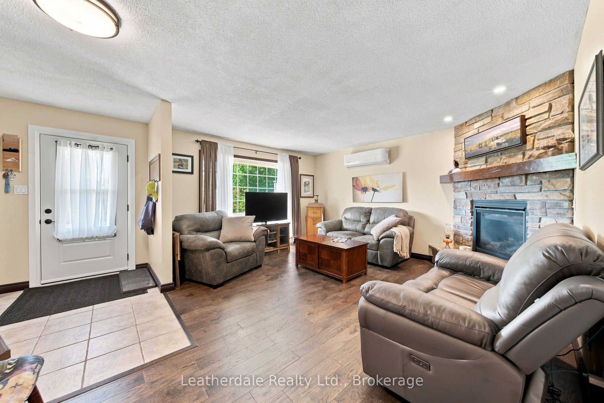 354 Arthur Street, Orillia, ON L3V 3M8 photo 4