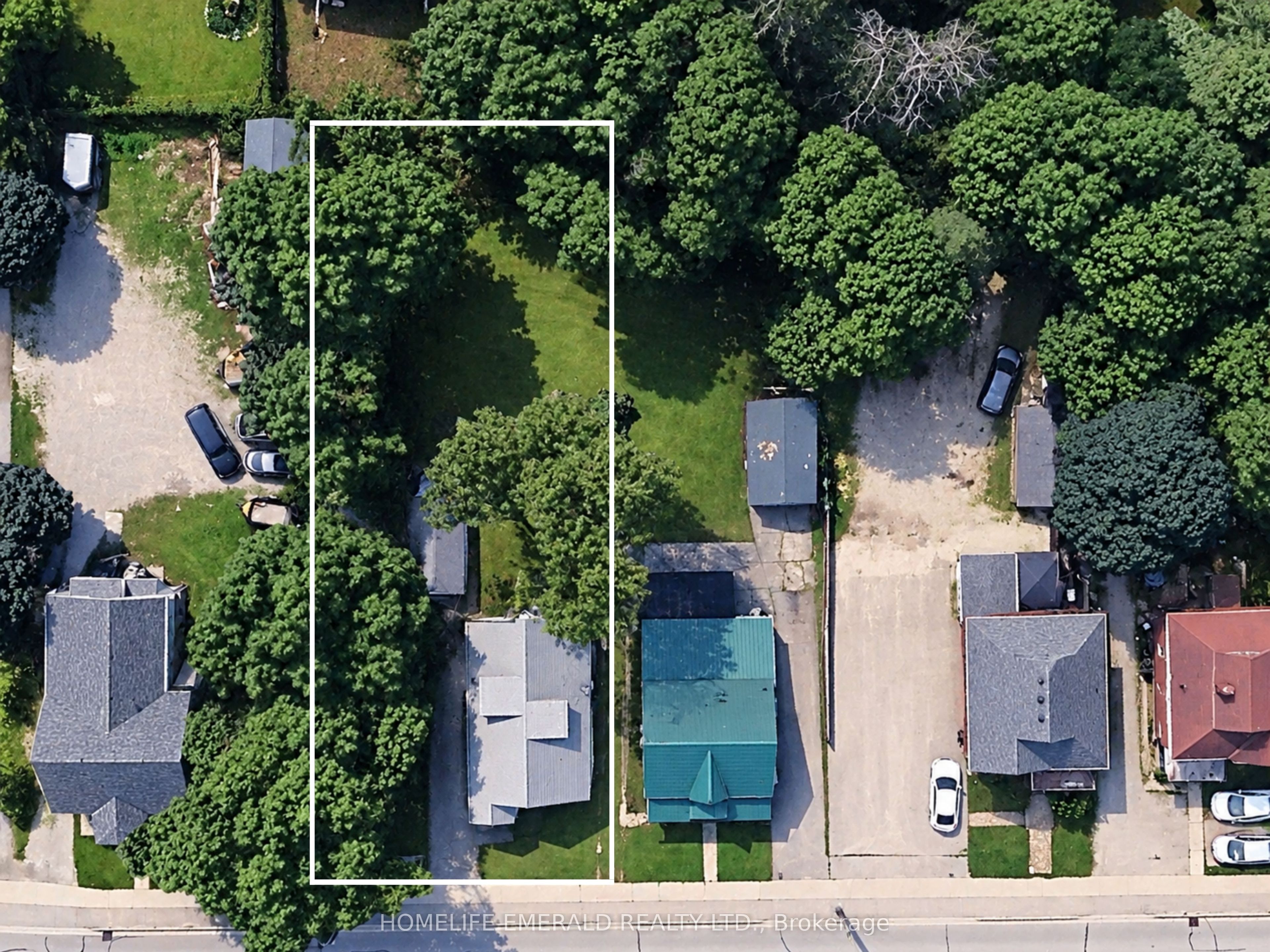 185 Dunlop Street W, Barrie, ON L4N 1B4 photo 3
