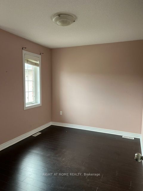 261 Kozlov Street, Barrie, ON L4N 6R7 photo 4