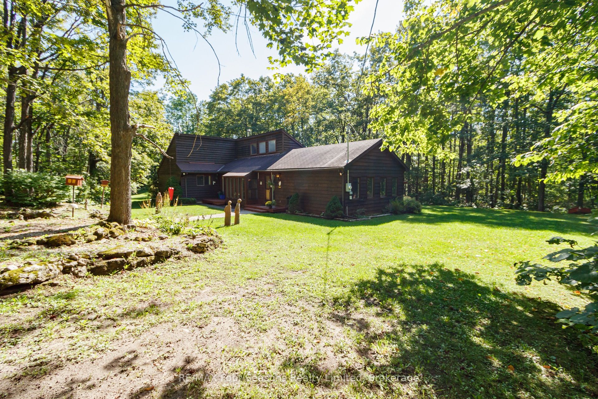 1415 County Rd 124, Clearview, ON L0M 1H0