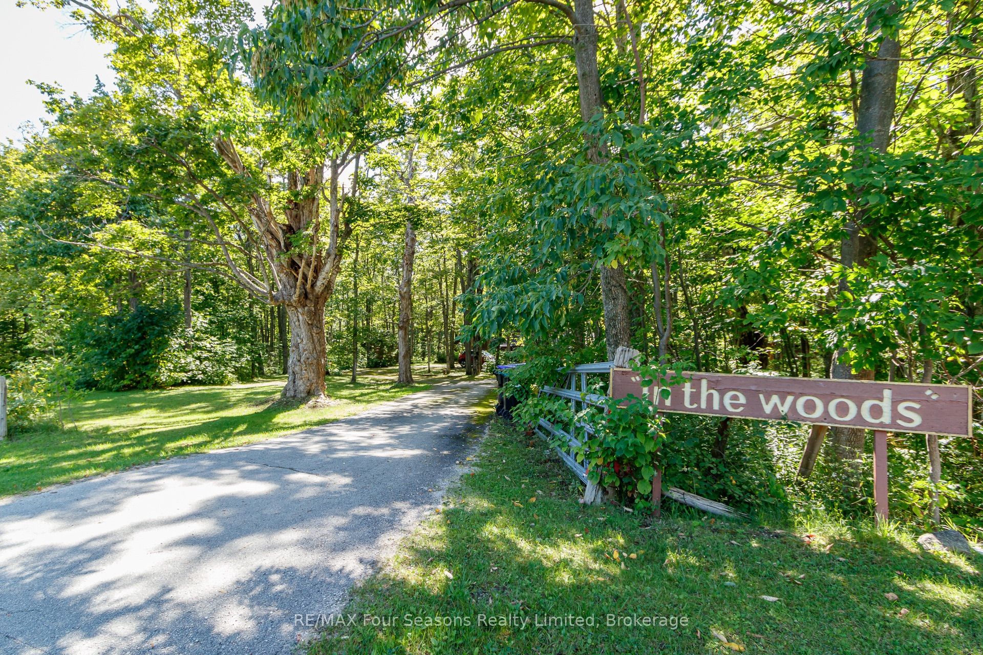 1415 County Rd 124, Clearview, ON L0M 1H0 photo 3