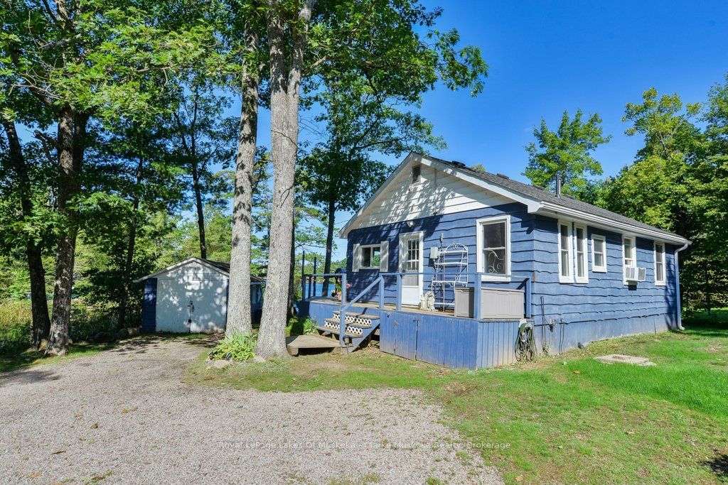 6881 Upper Big Chute Road, Severn, ON L0K 1E0 photo 2