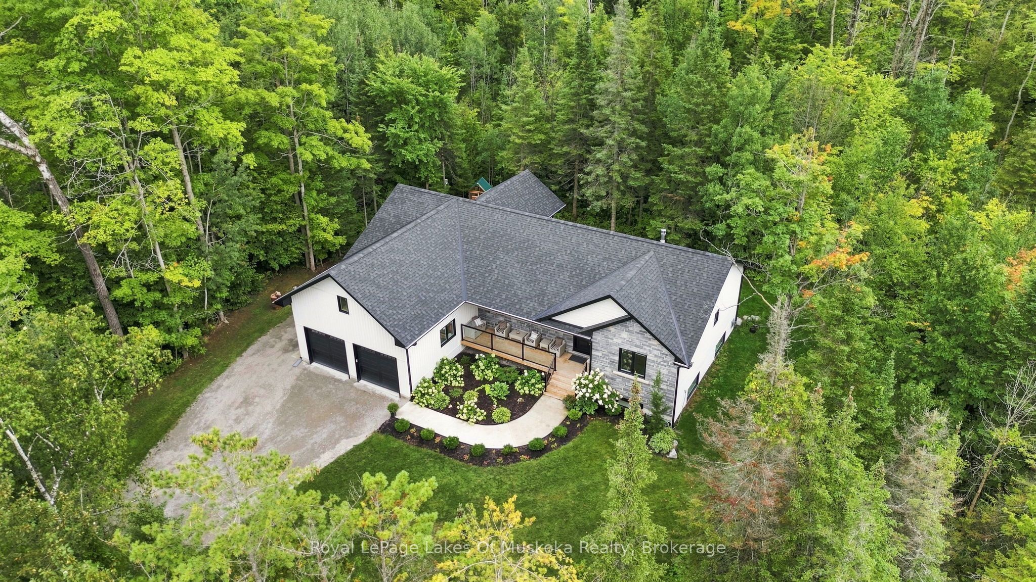 41 Meadows Avenue, Tay, ON L0K 2C0