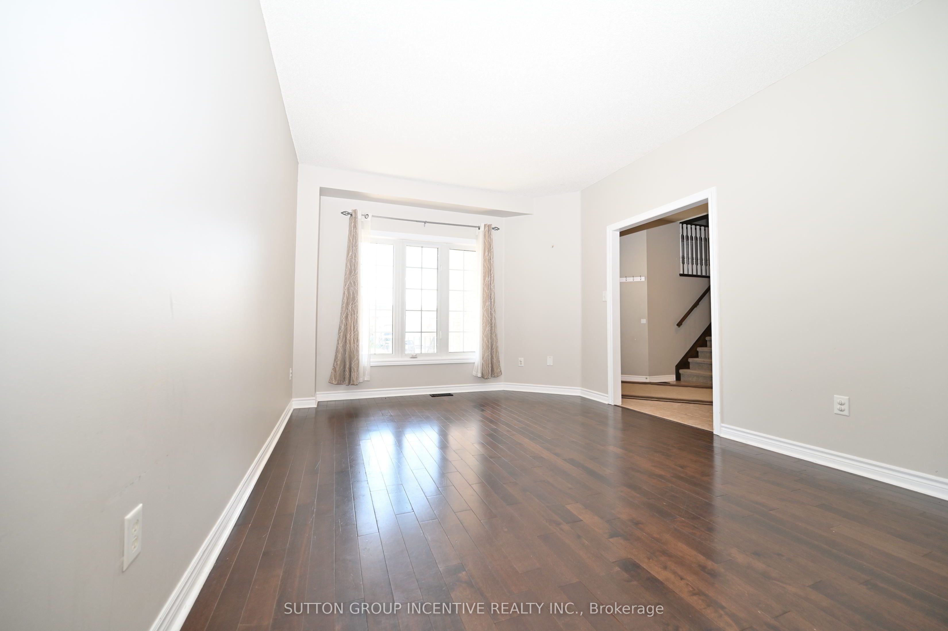 149 RAYMOND Crescent, Barrie, ON L4N 0V7 photo 4
